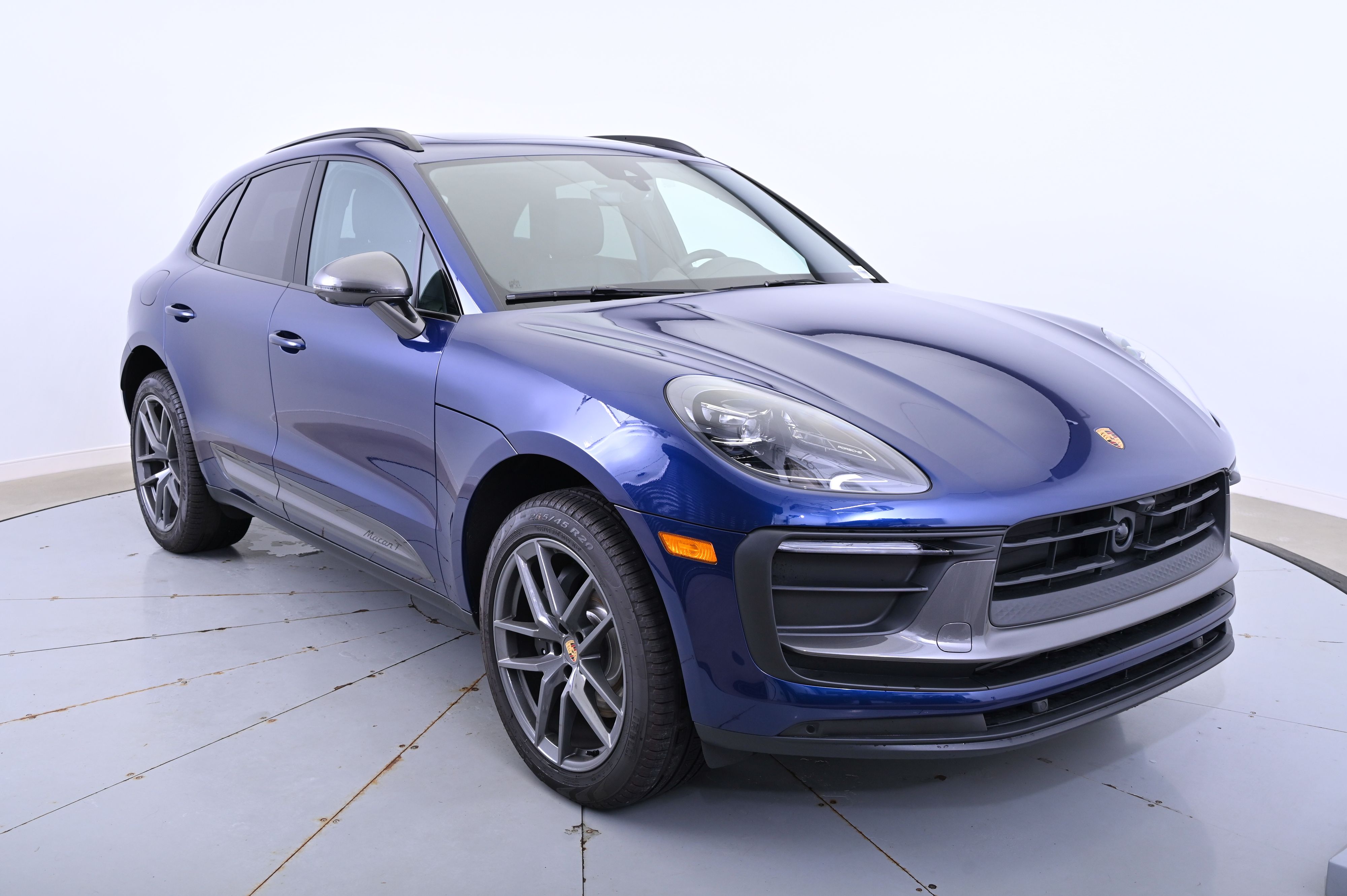 Thumbnail: 2025 Porsche Macan - 9
