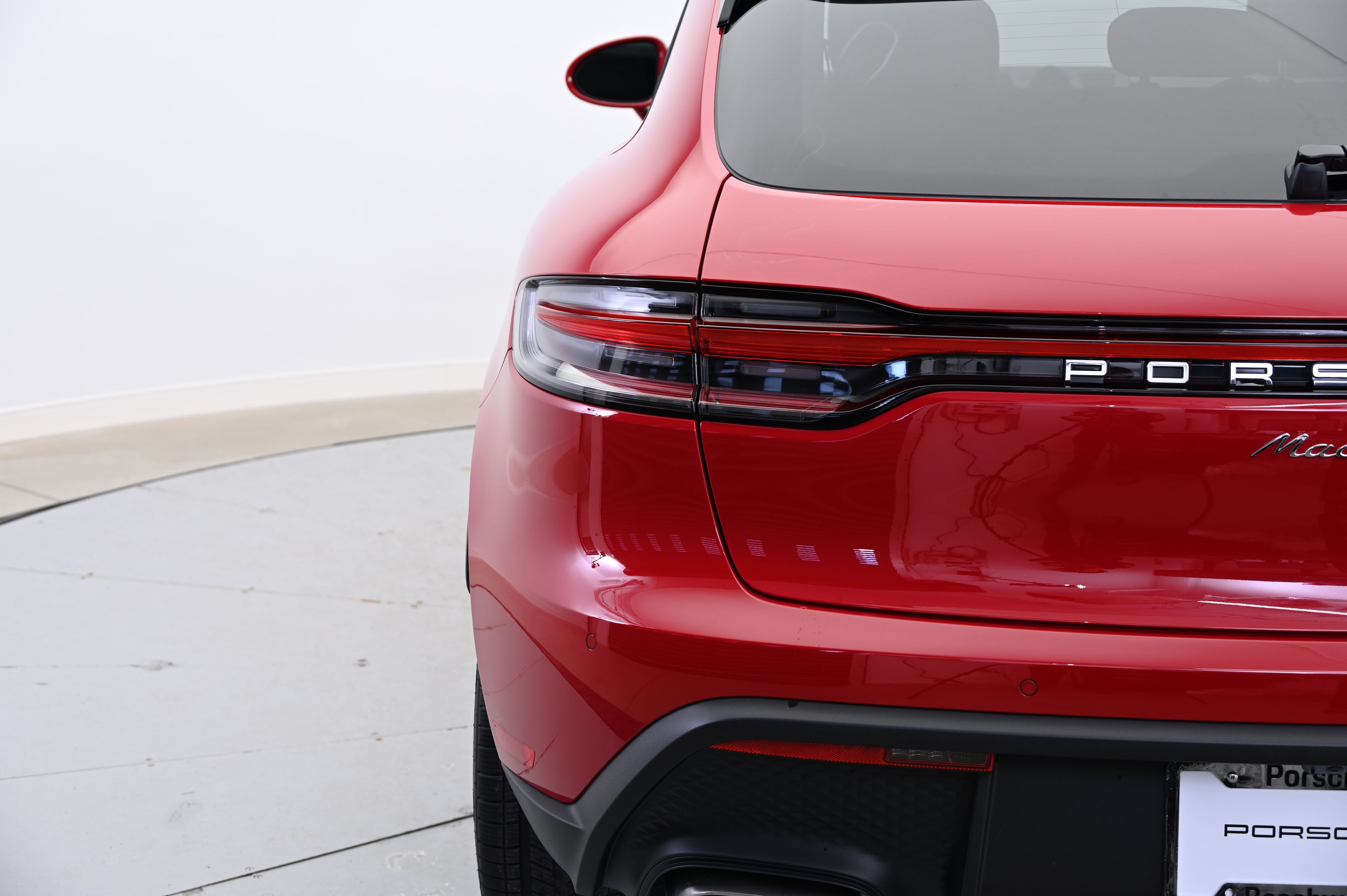 Thumbnail: 2025 Porsche Macan - 13