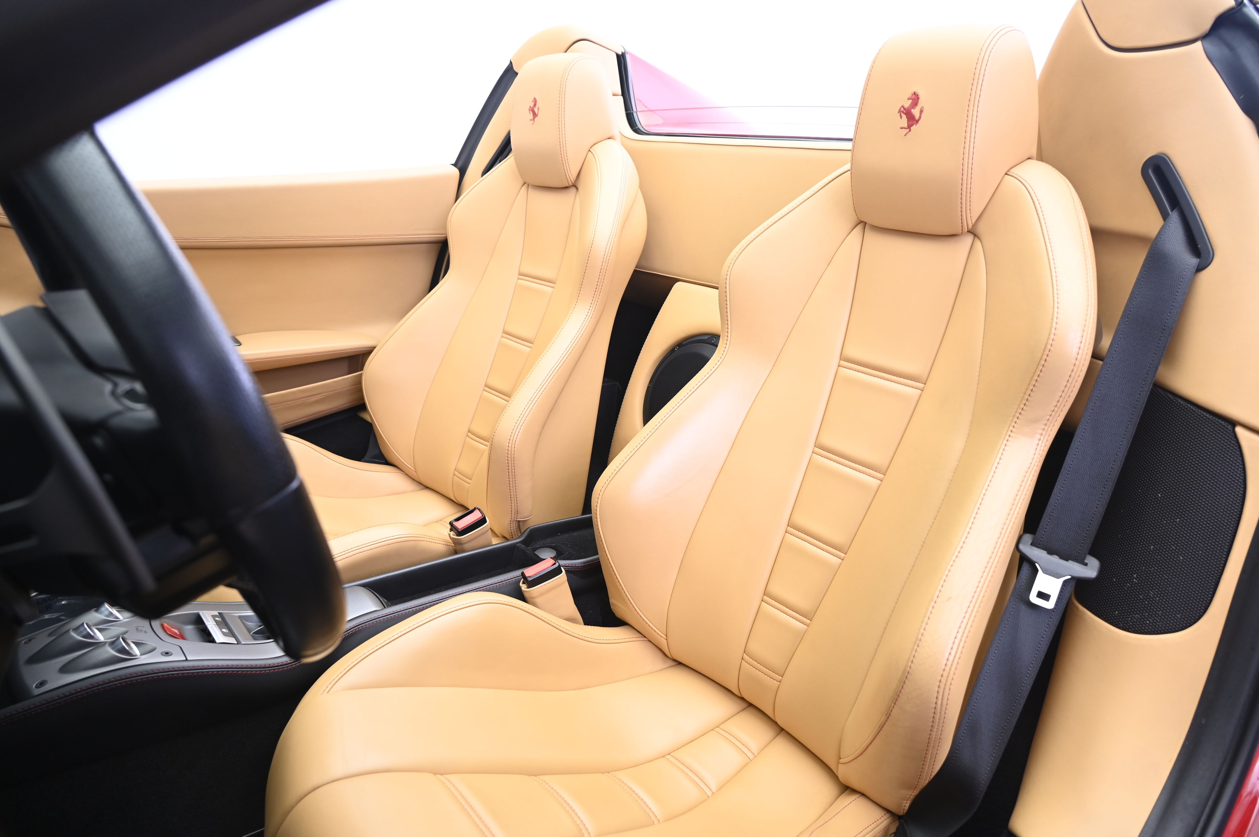 Thumbnail: 2013 Ferrari 458 - 30