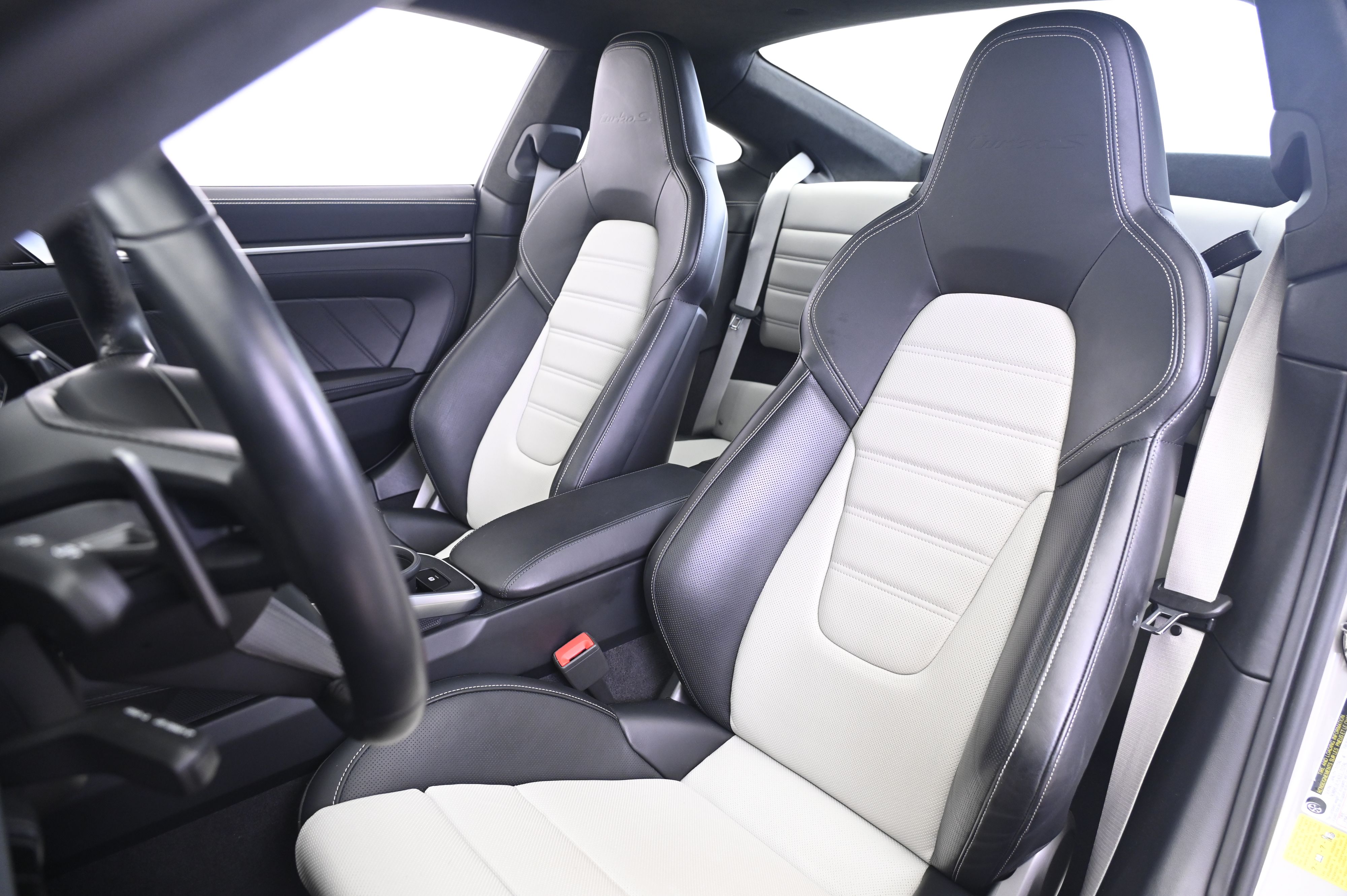 Thumbnail: 2021 Porsche 911 - 5
