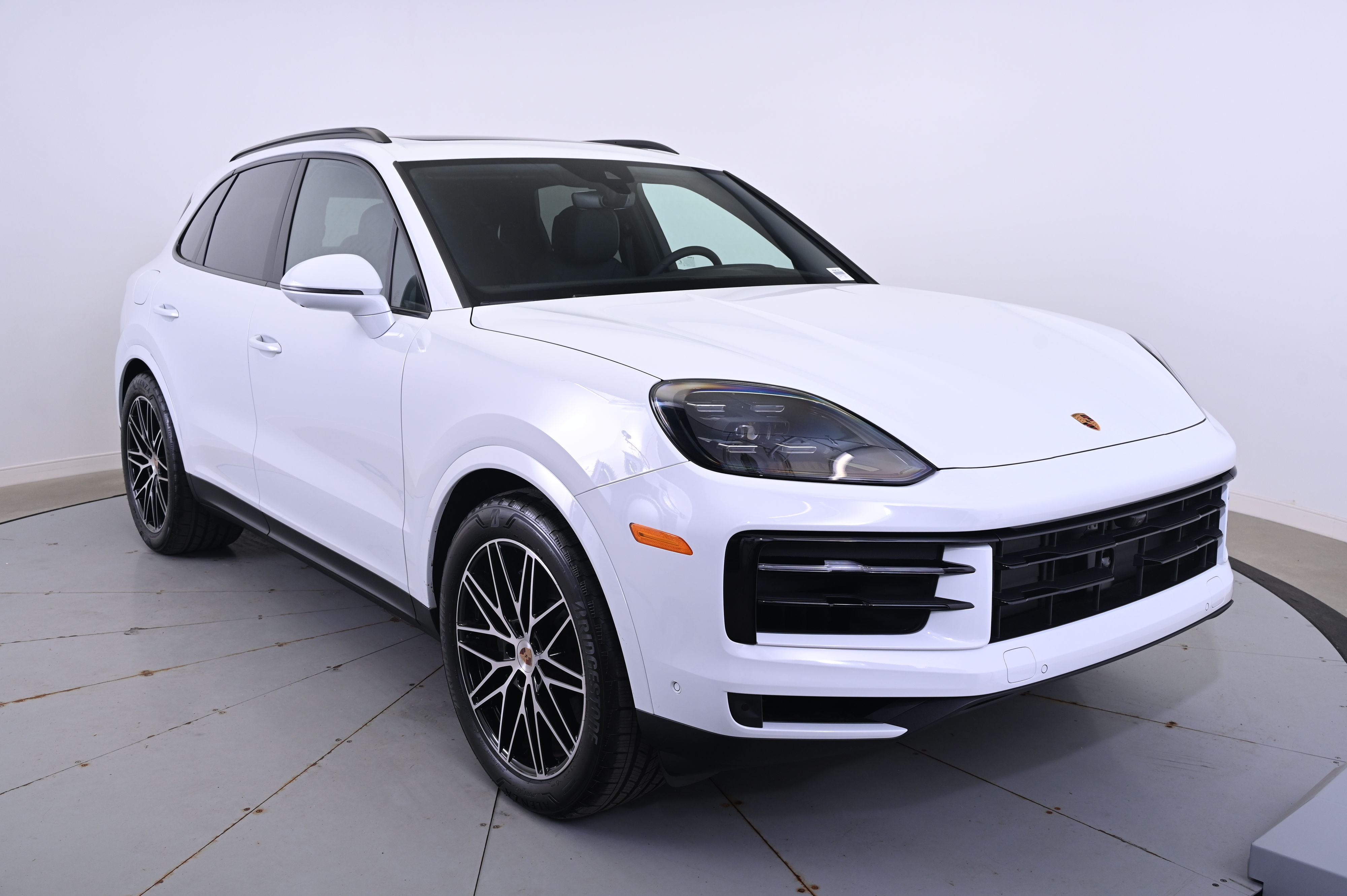 Thumbnail: 2025 Porsche Cayenne - 9