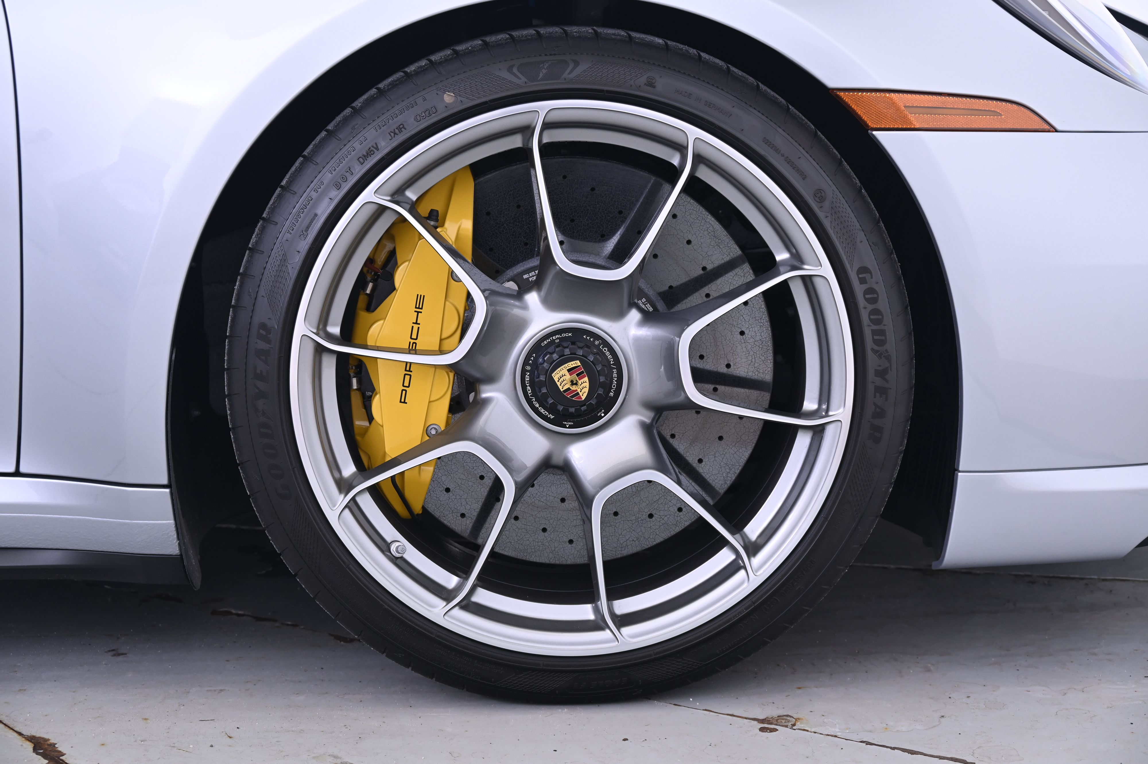 Thumbnail: 2021 Porsche 911 - 14