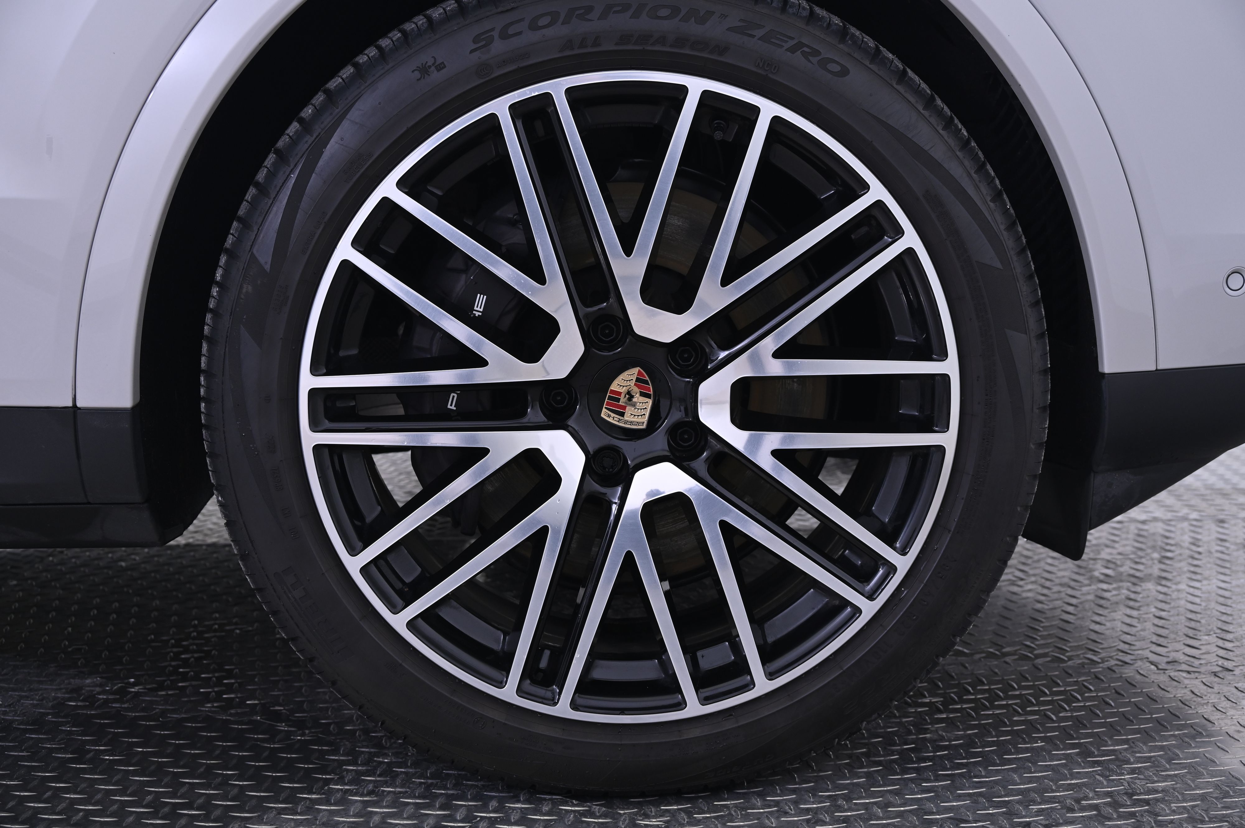 Thumbnail: 2025 Porsche Cayenne - 14