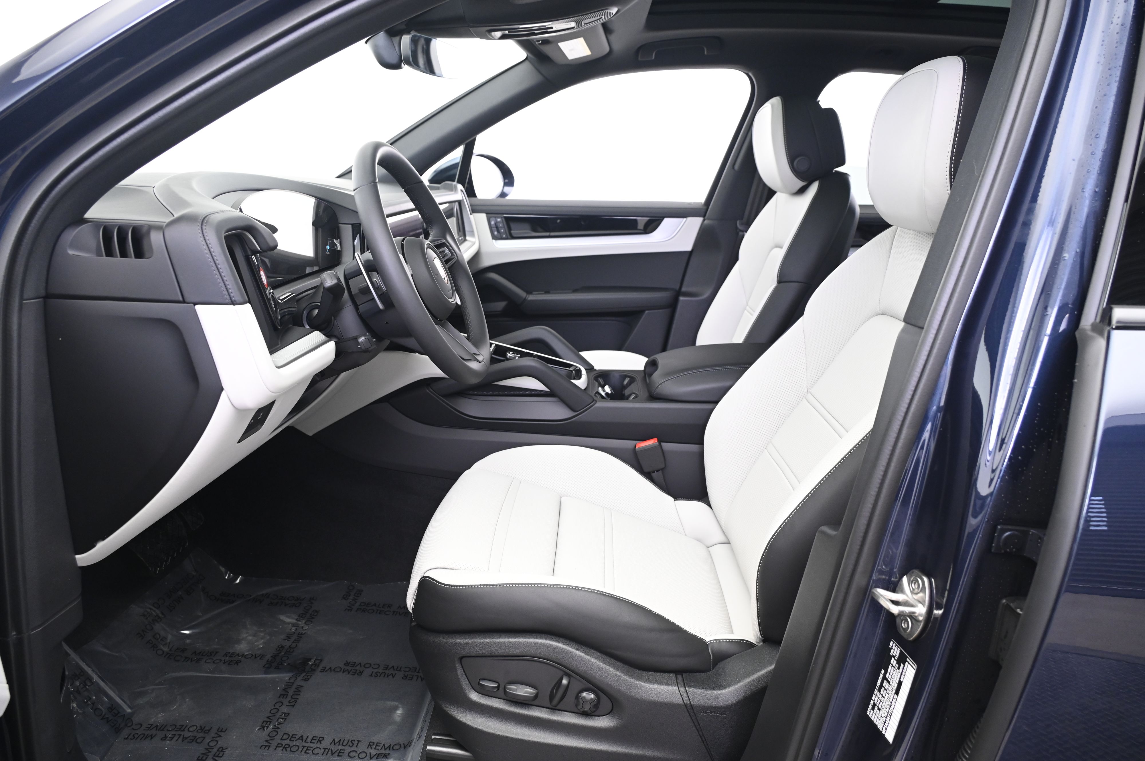 Thumbnail: 2026 Porsche Cayenne - 29