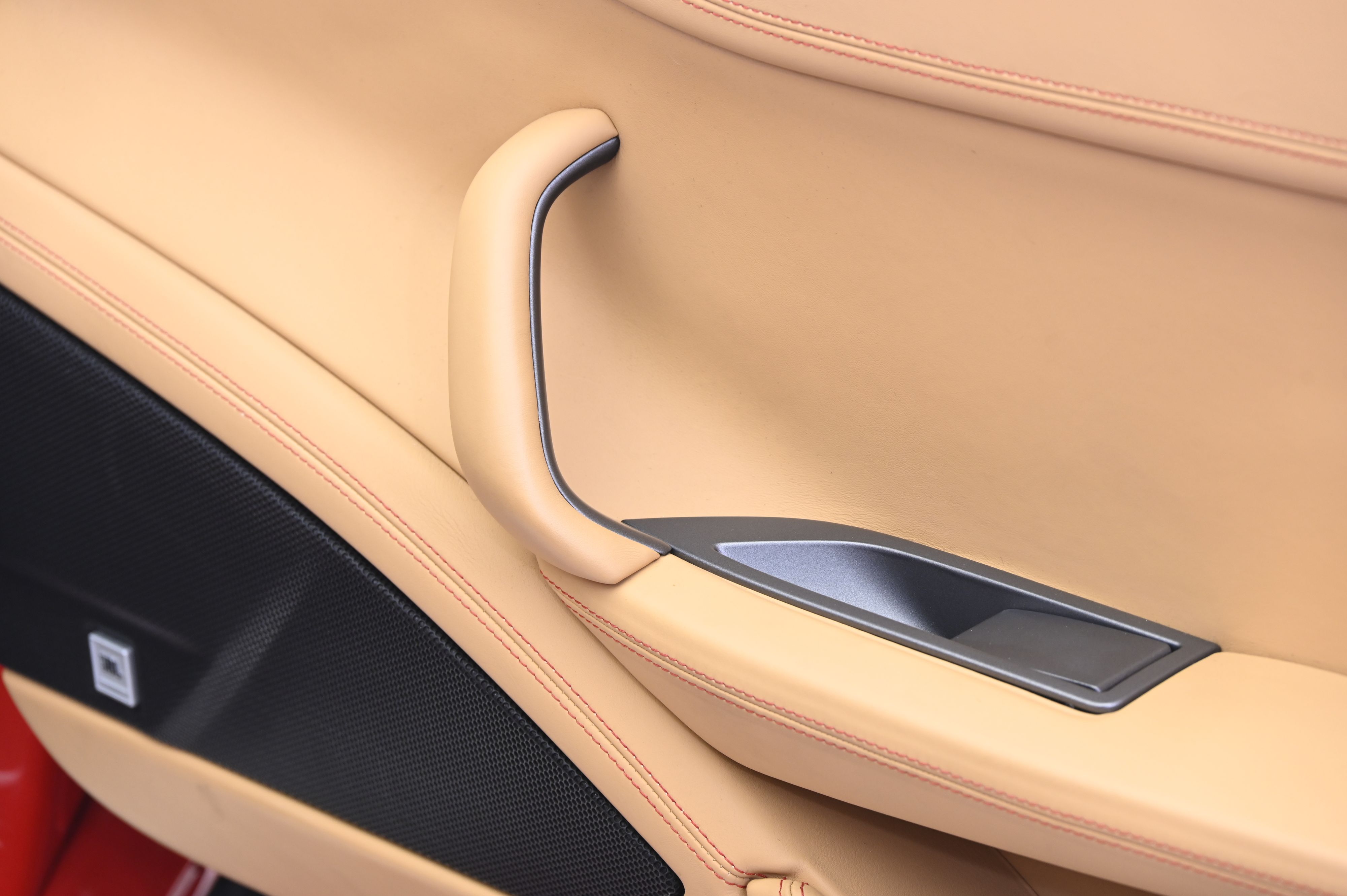 Thumbnail: 2013 Ferrari 458 - 21