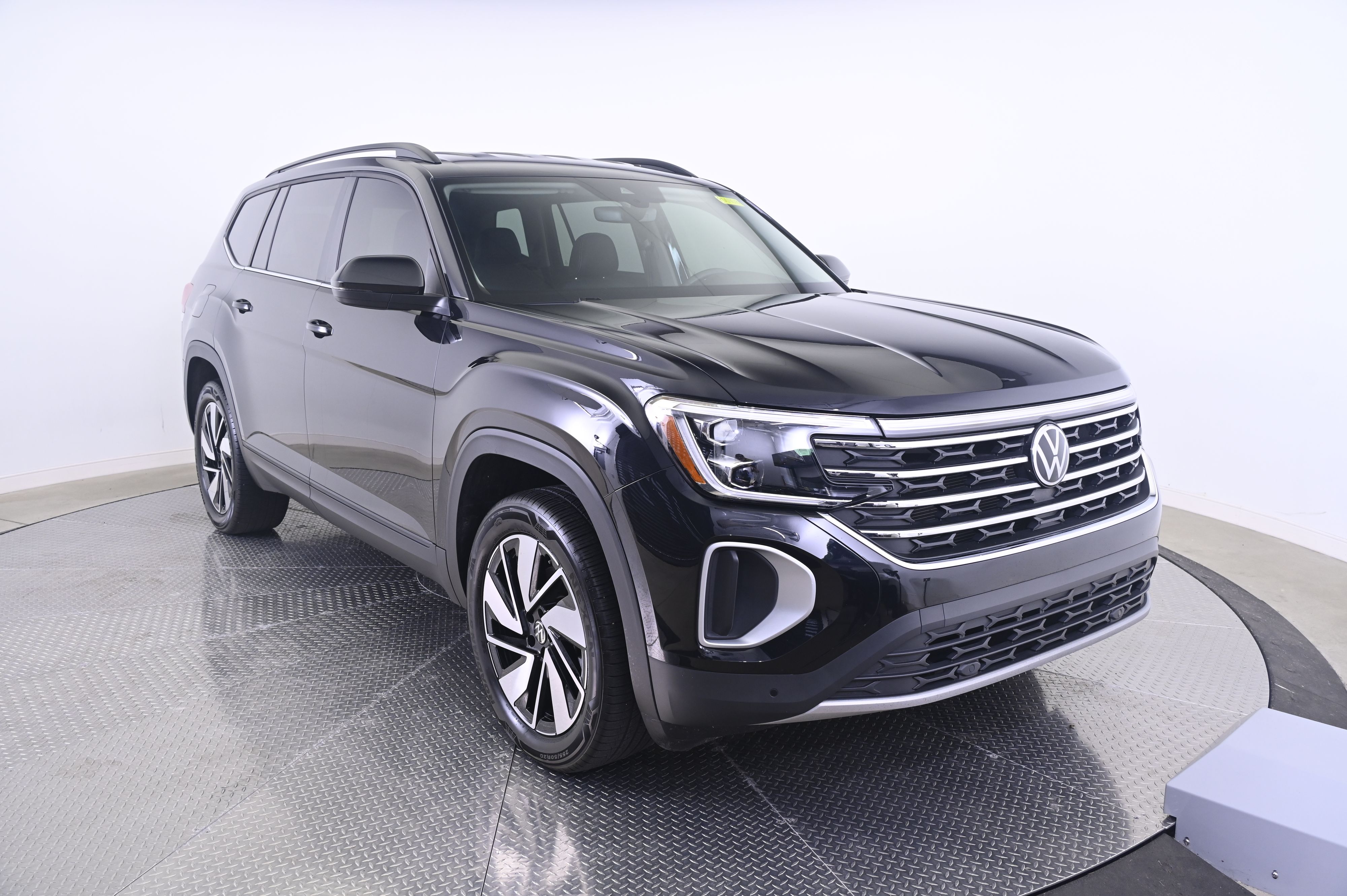 Thumbnail: 2025 Volkswagen Atlas - 9