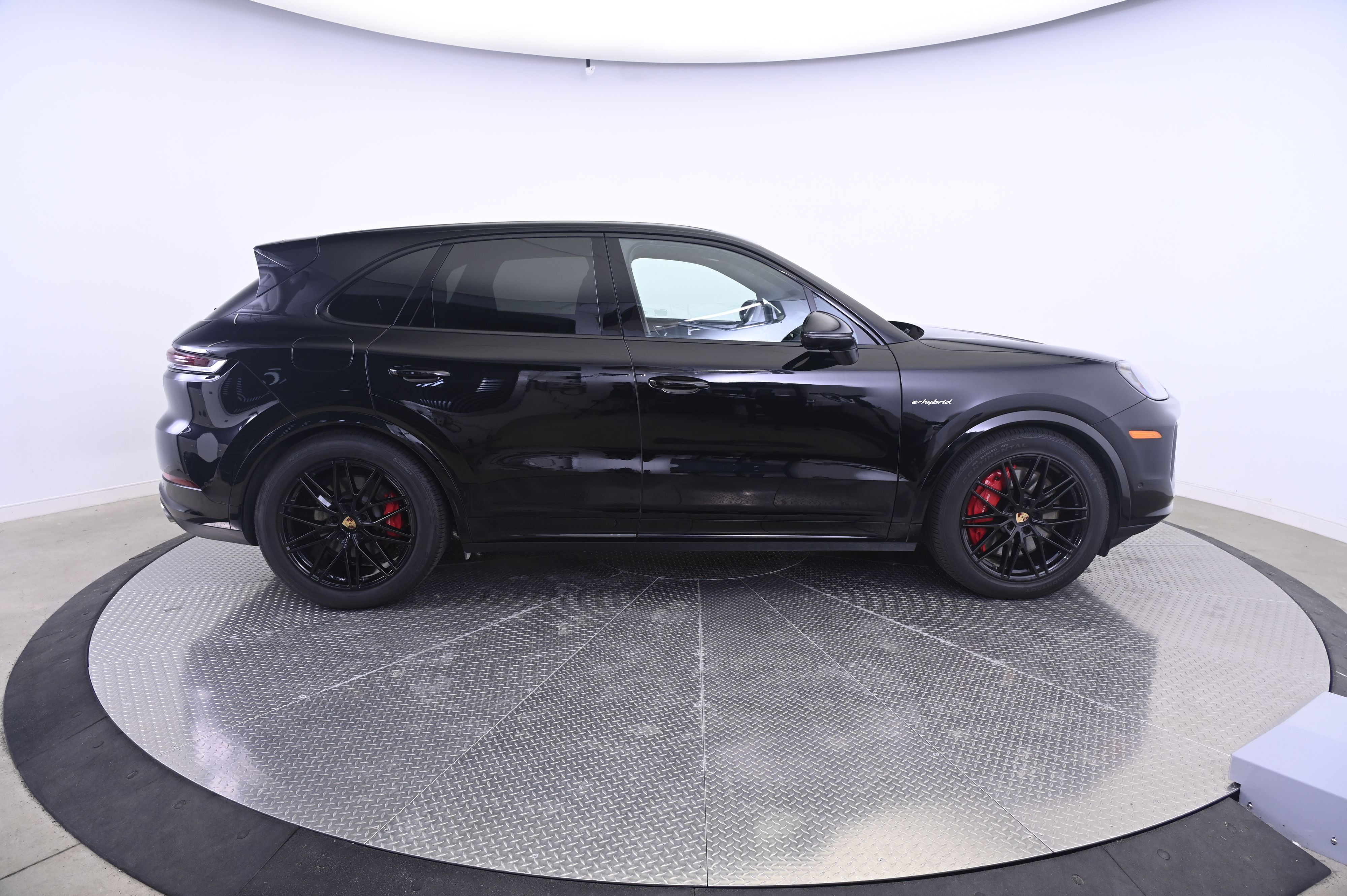 Thumbnail: 2024 Porsche Cayenne - 8