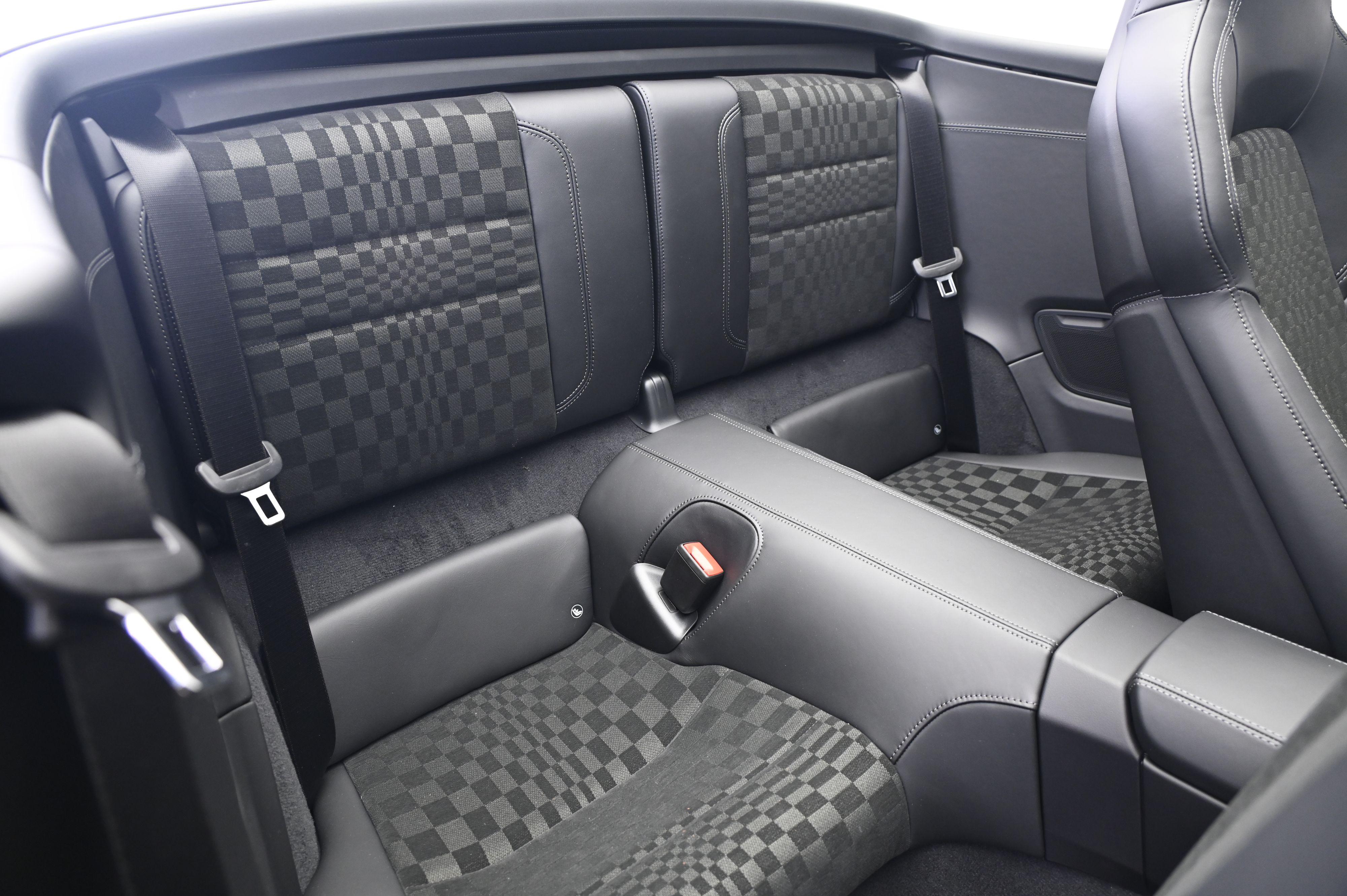 Thumbnail: 2026 Porsche 911 - 27