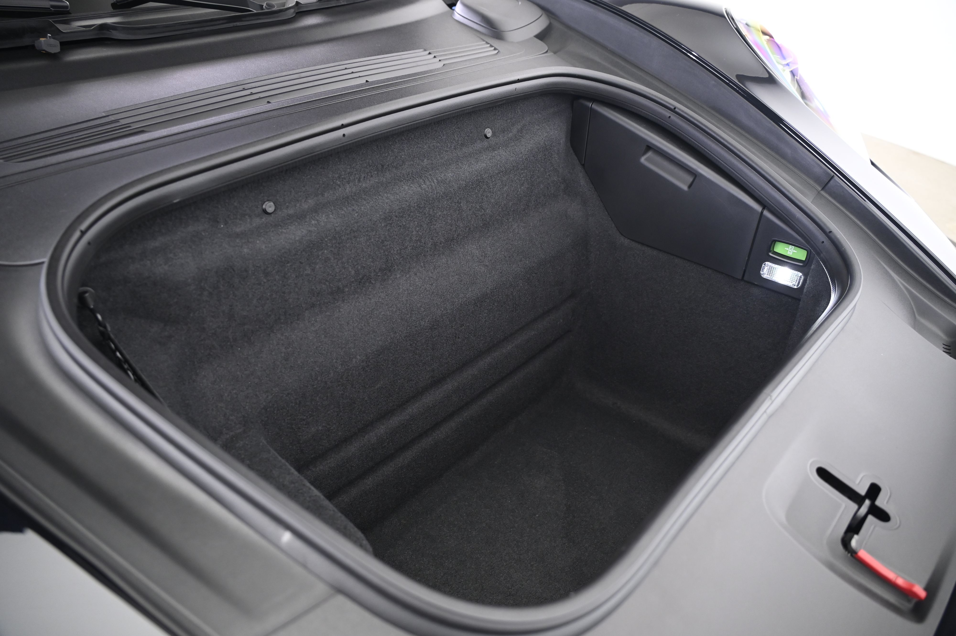 Thumbnail: 2024 Porsche 911 - 16