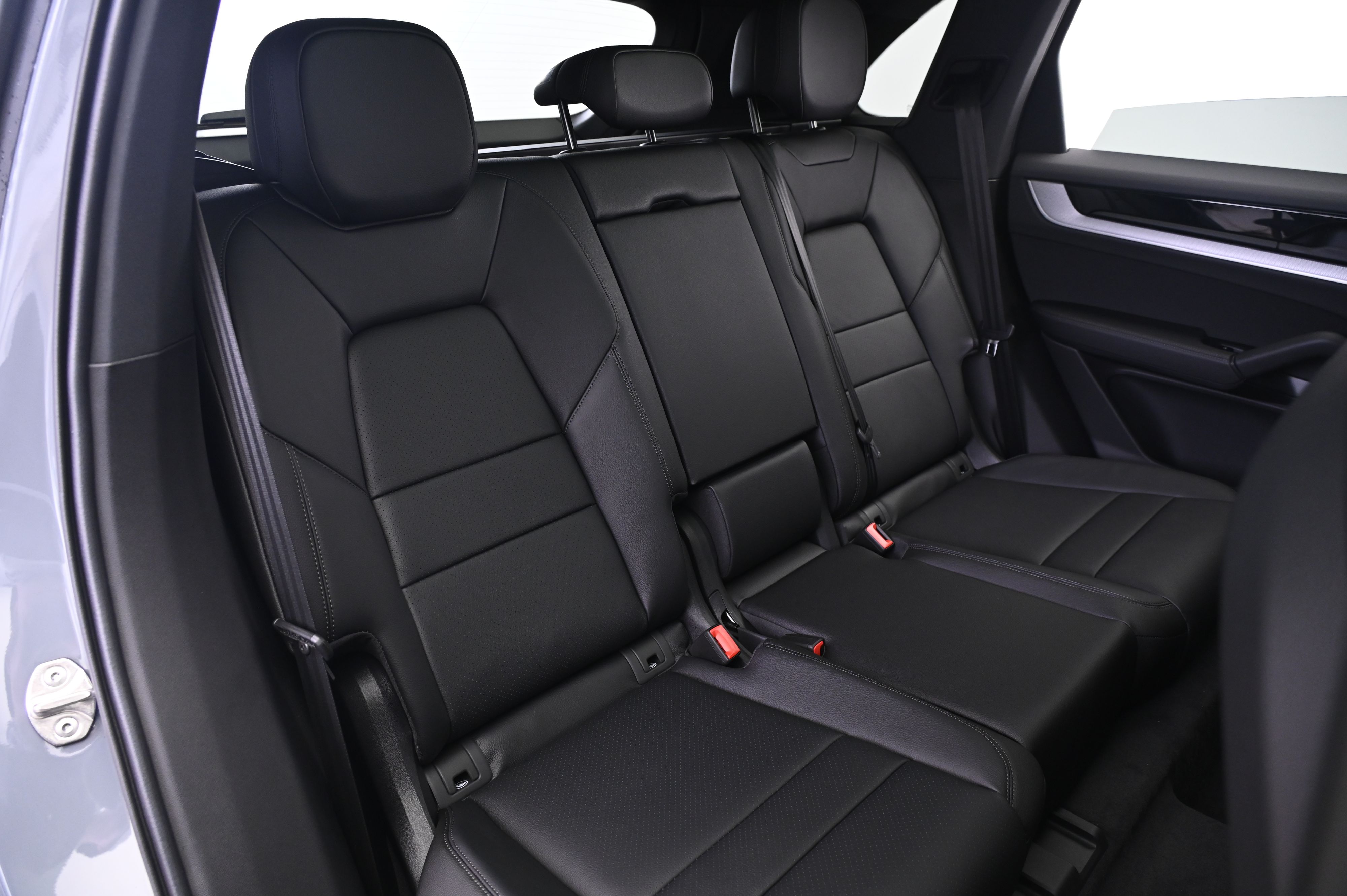 Thumbnail: 2026 Porsche Cayenne - 19