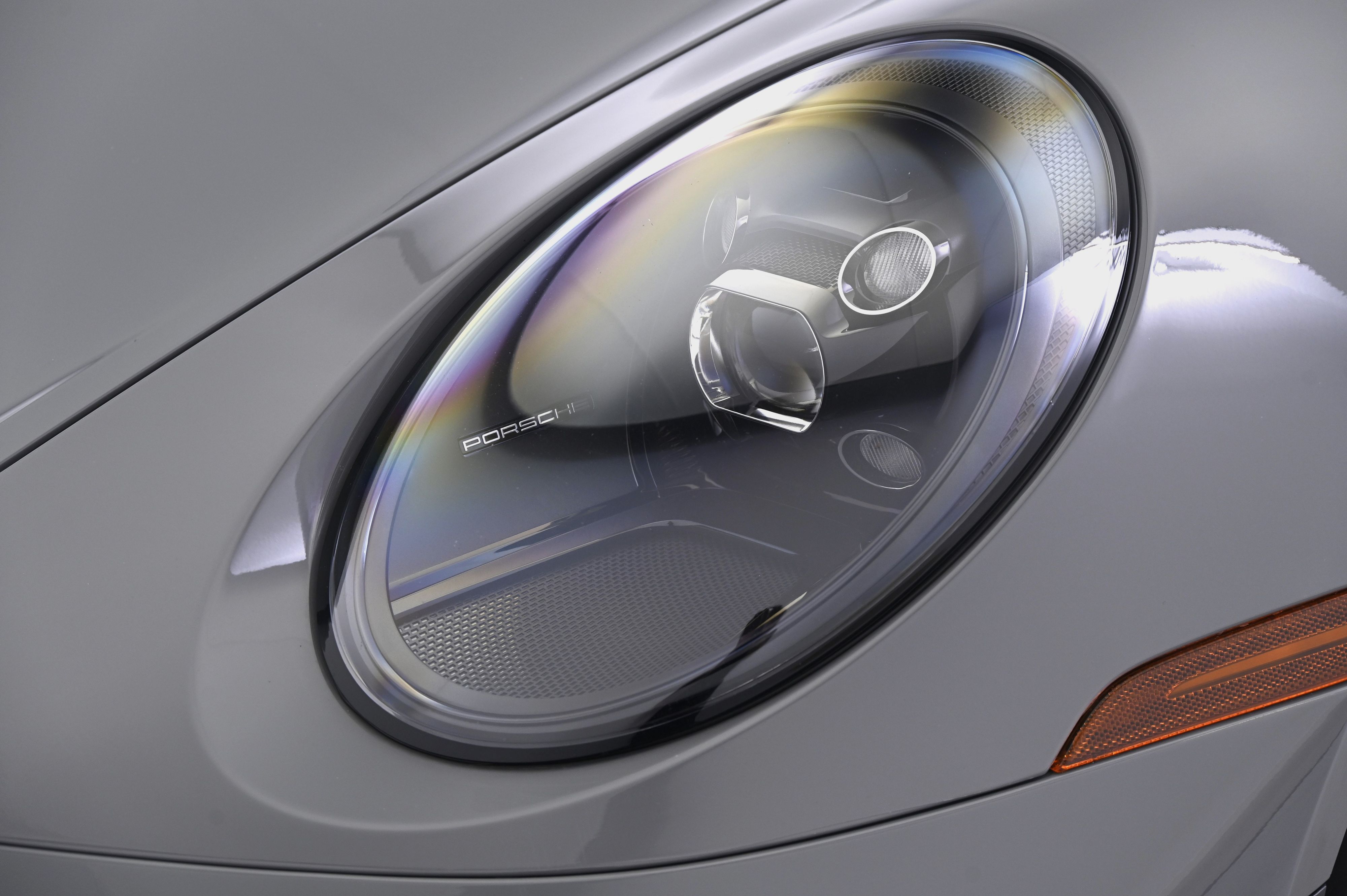 Thumbnail: 2022 Porsche 911 - 15