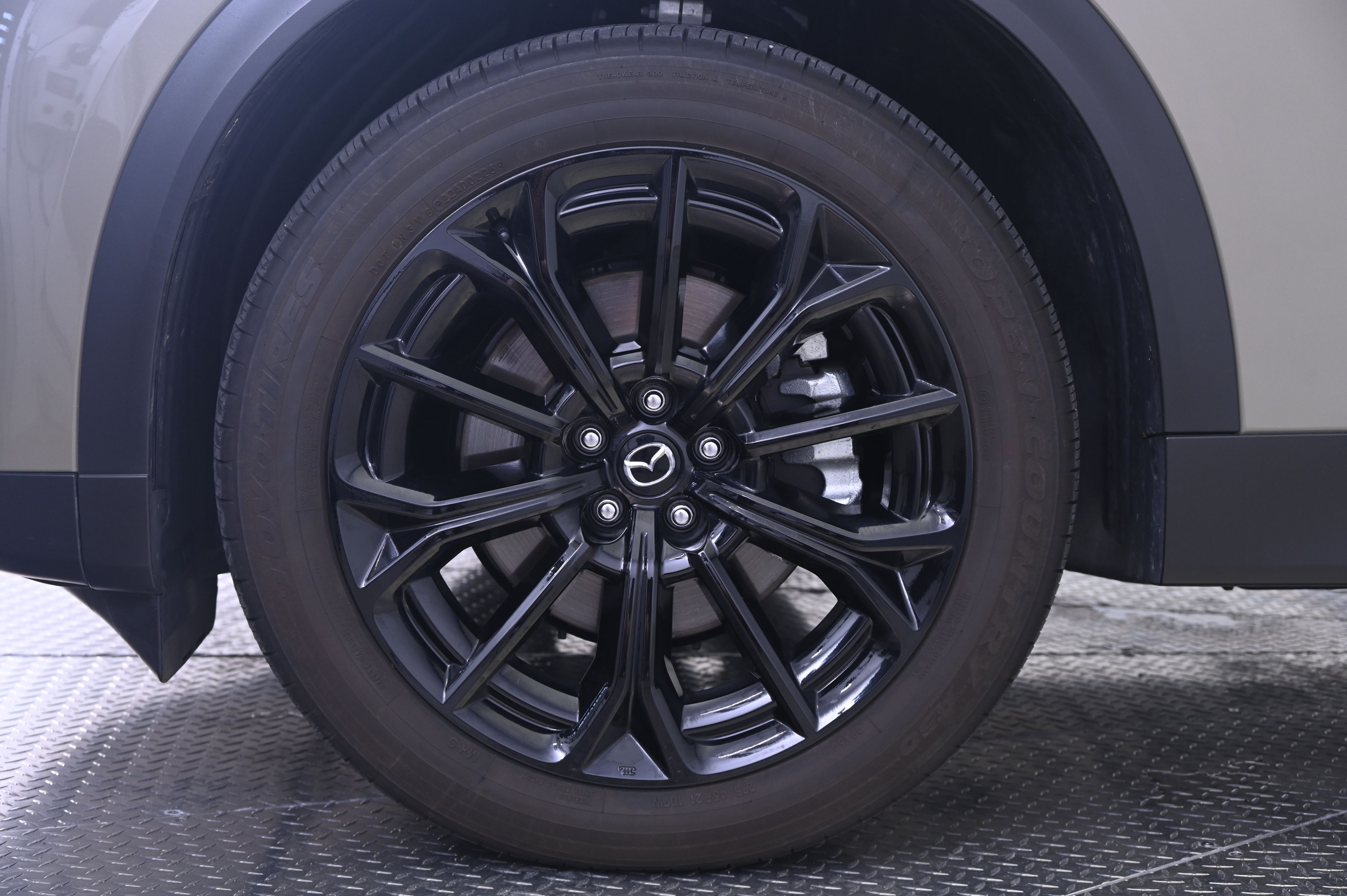 Thumbnail: 2025 Mazda CX-70 - 11