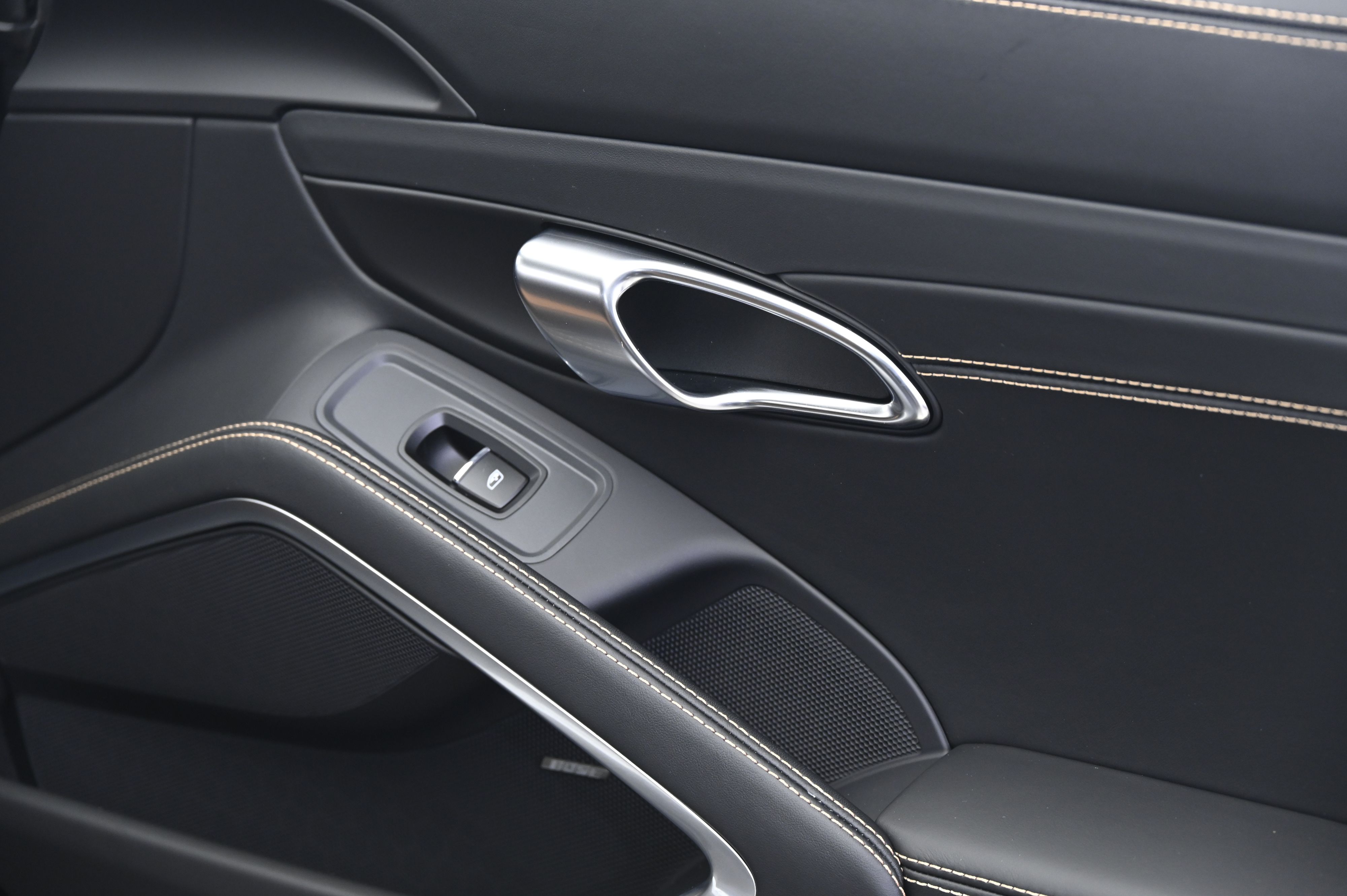 Thumbnail: 2025 Porsche 718 Cayman - 18