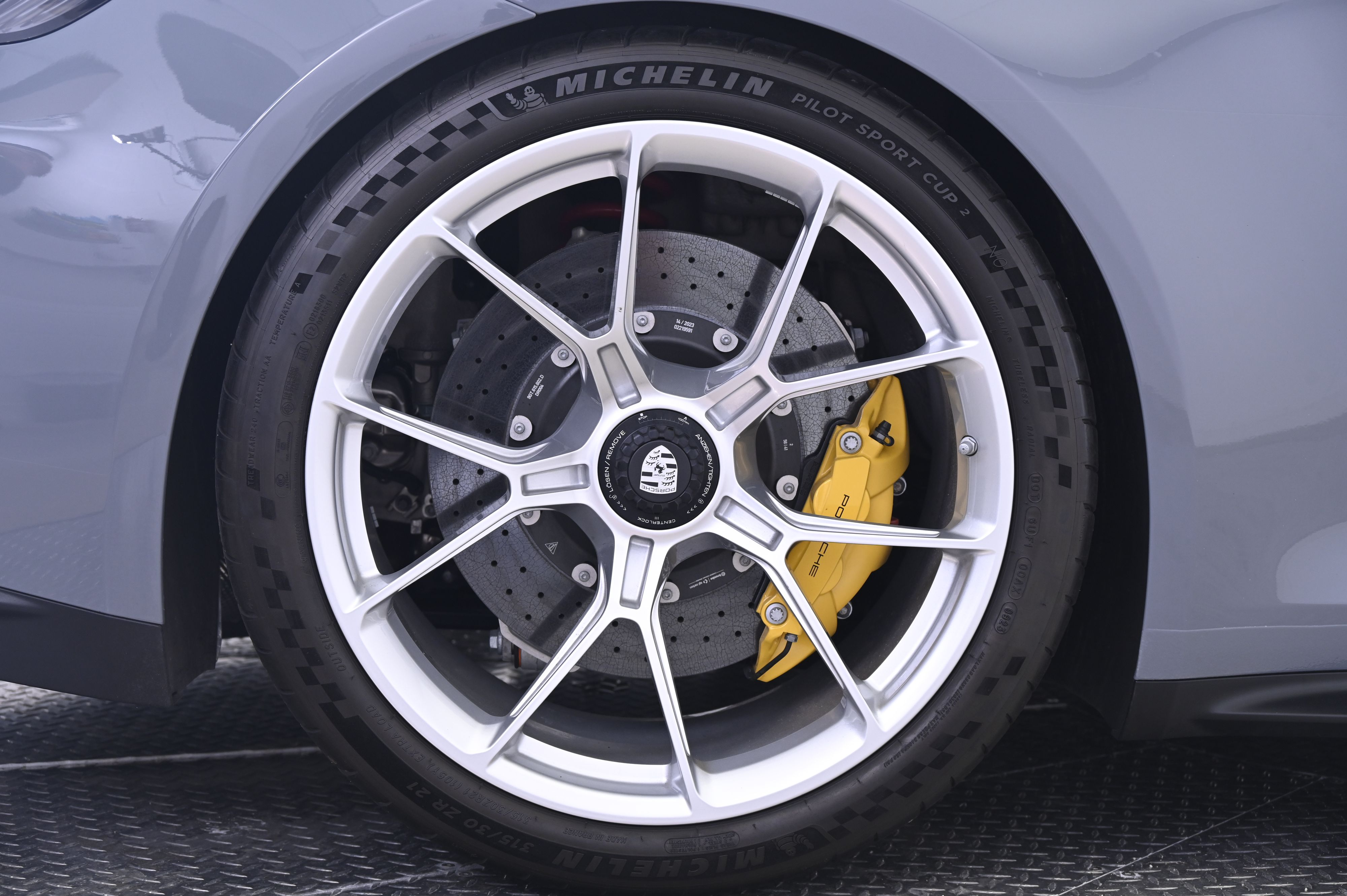 Thumbnail: 2023 Porsche 911 - 13
