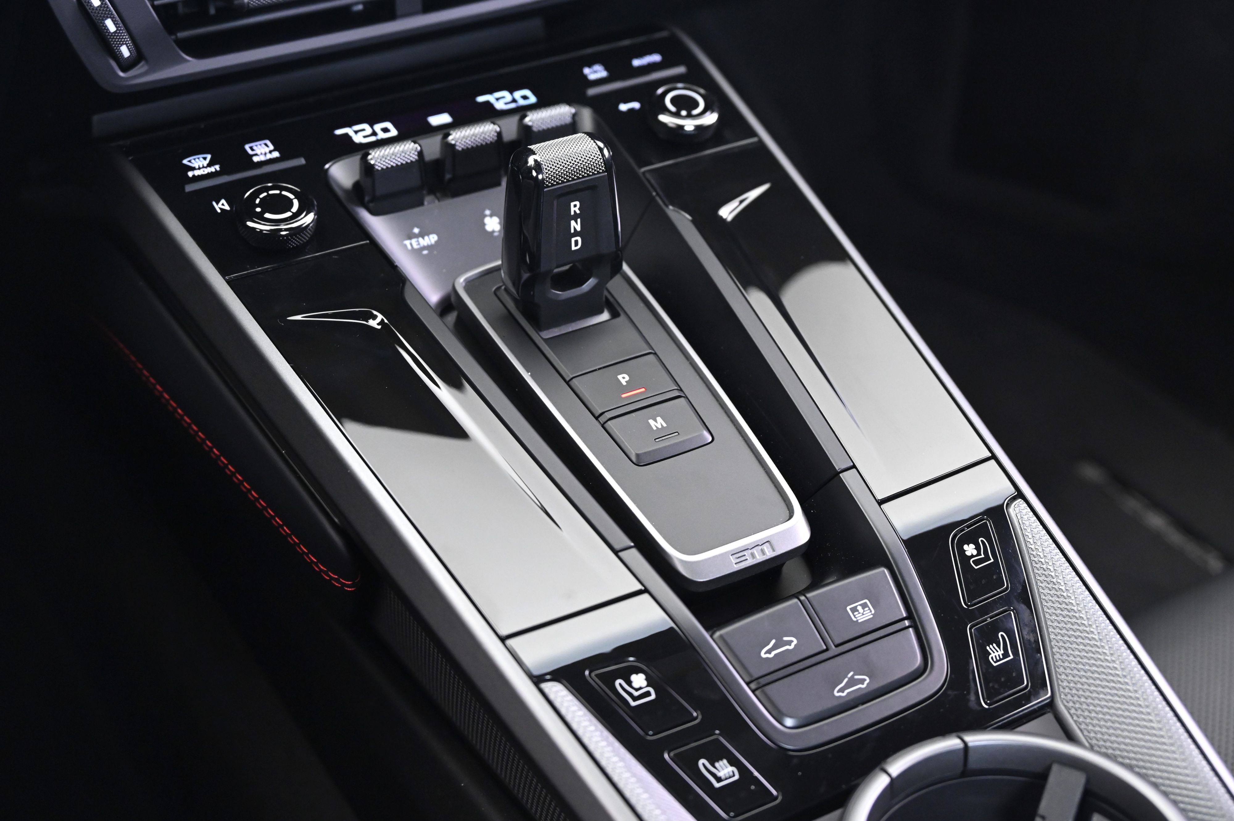 Thumbnail: 2025 Porsche 911 - 30