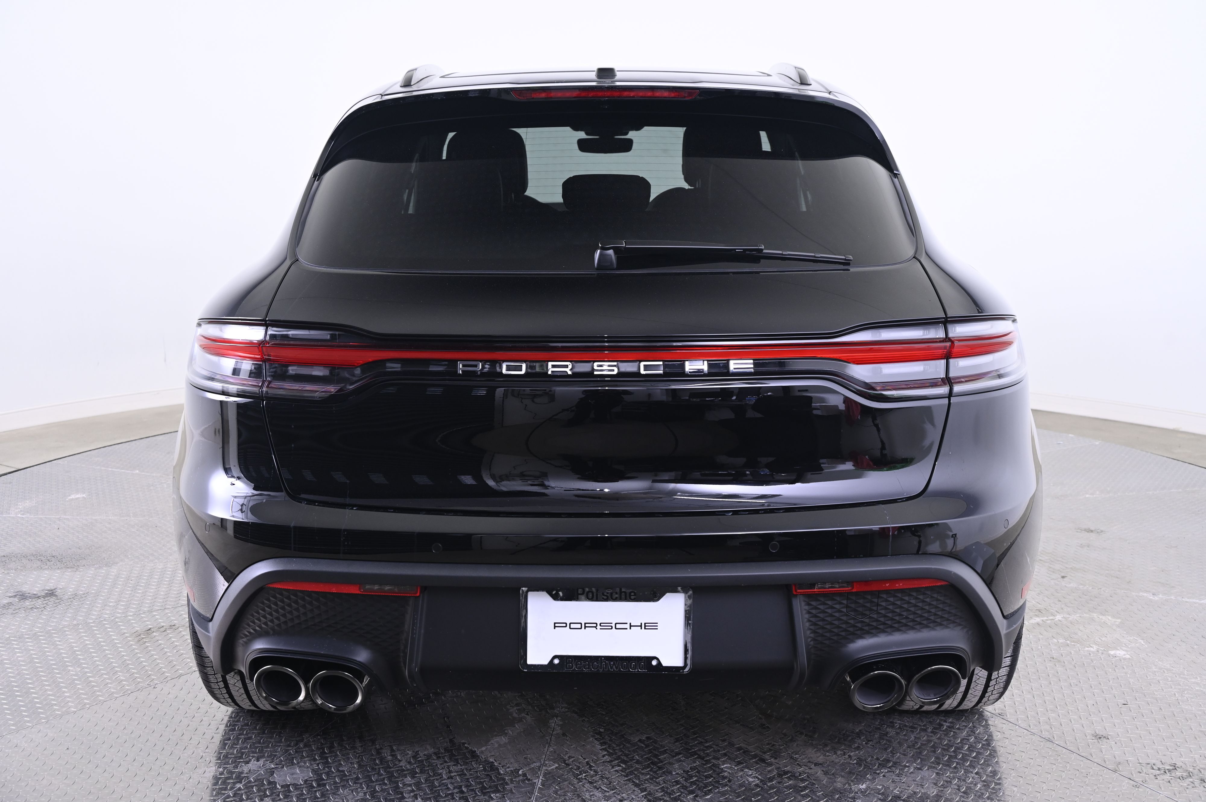 Thumbnail: 2026 Porsche Macan - 6
