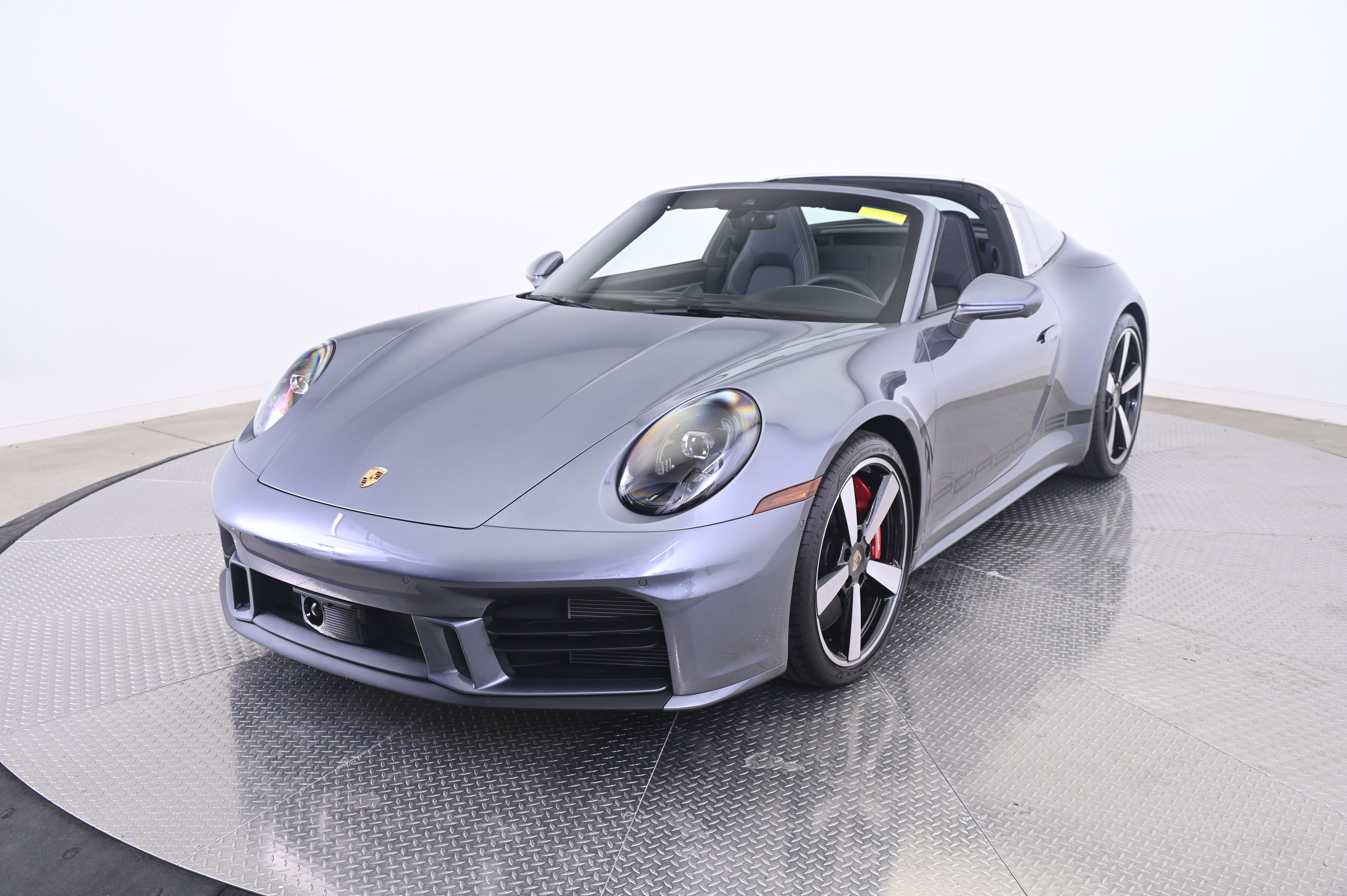 Thumbnail: 2026 Porsche 911 - 1