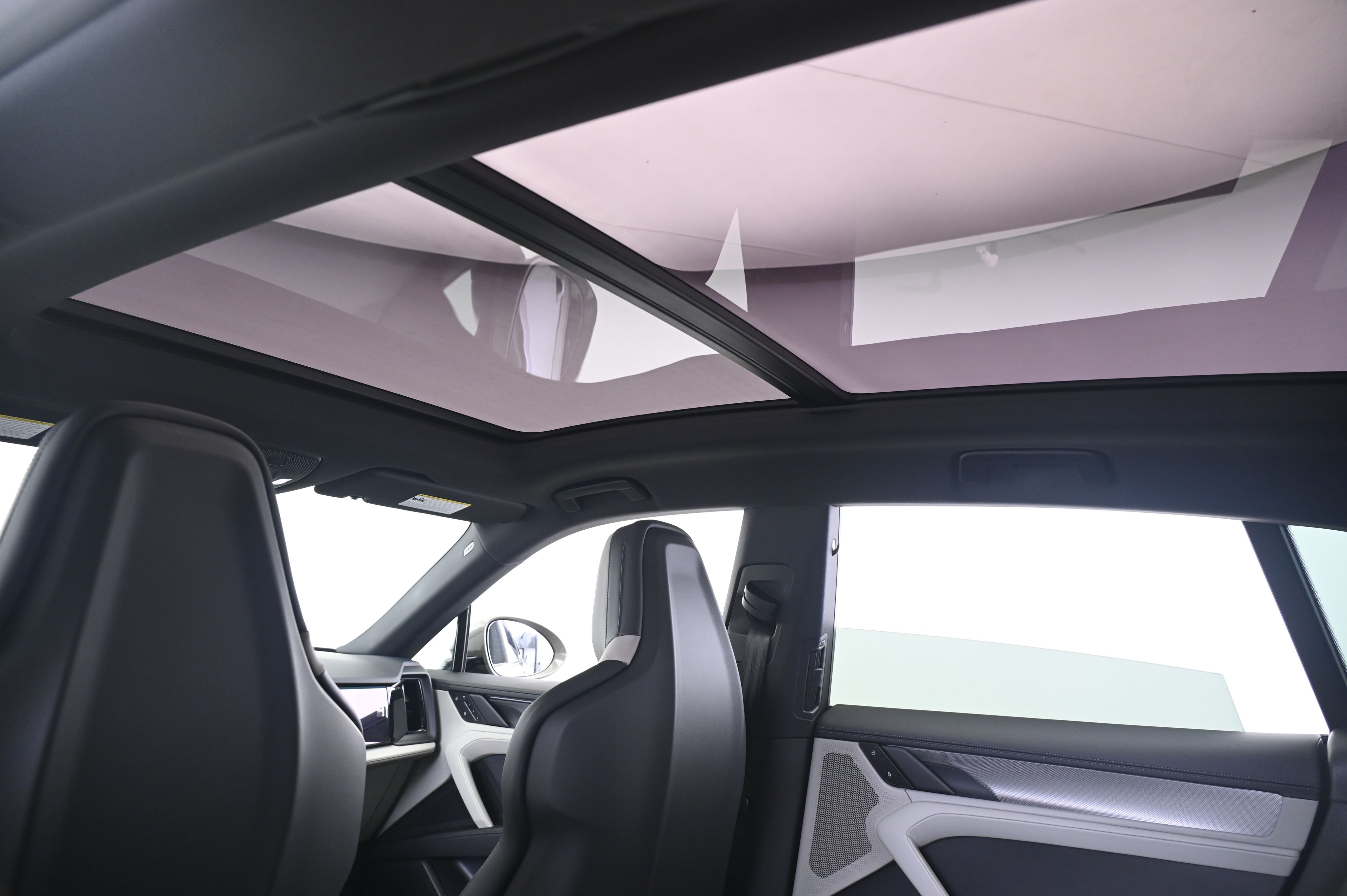 Thumbnail: 2026 Porsche Cayenne - 26