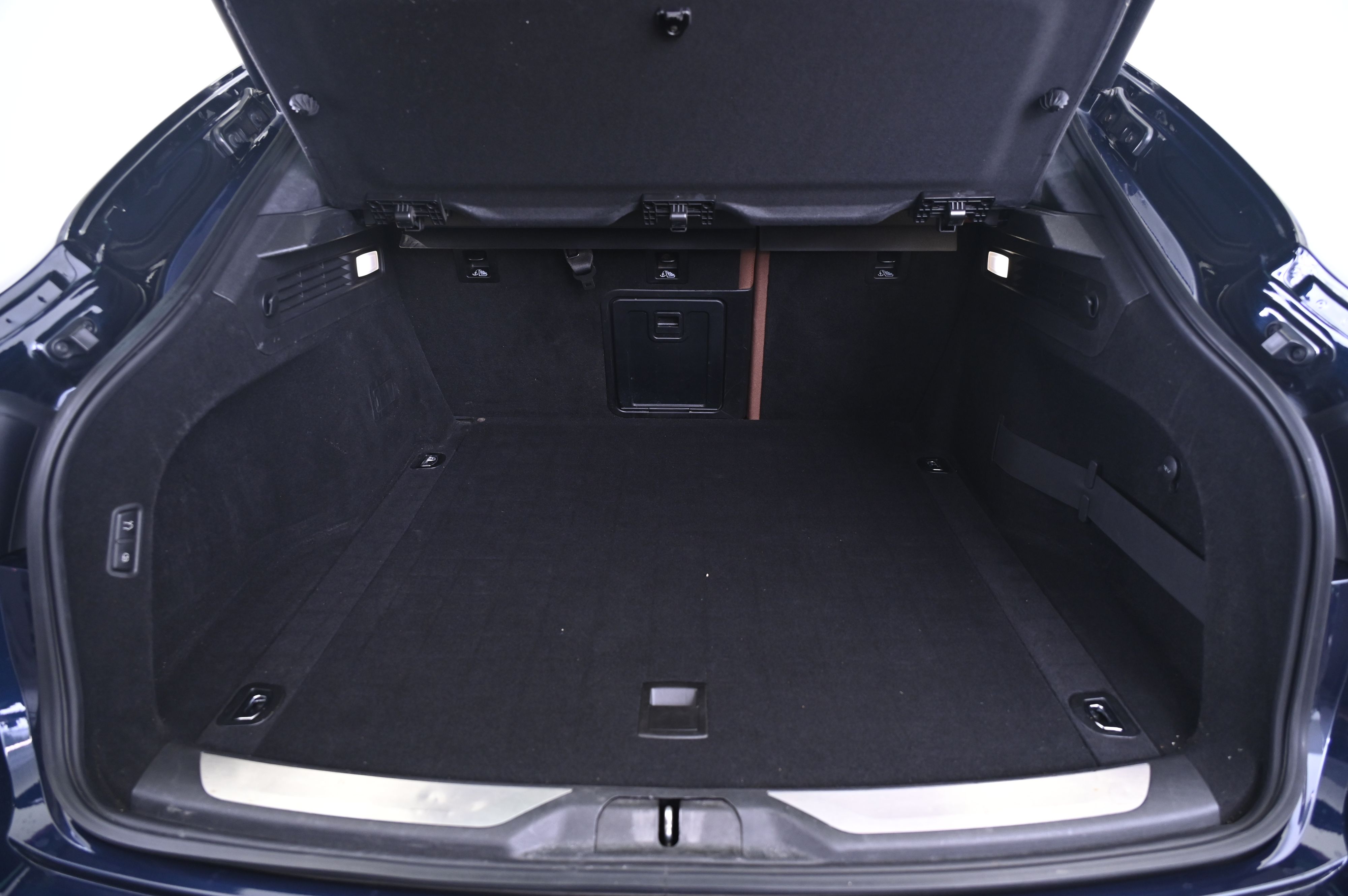 Thumbnail: 2020 Maserati Levante - 15