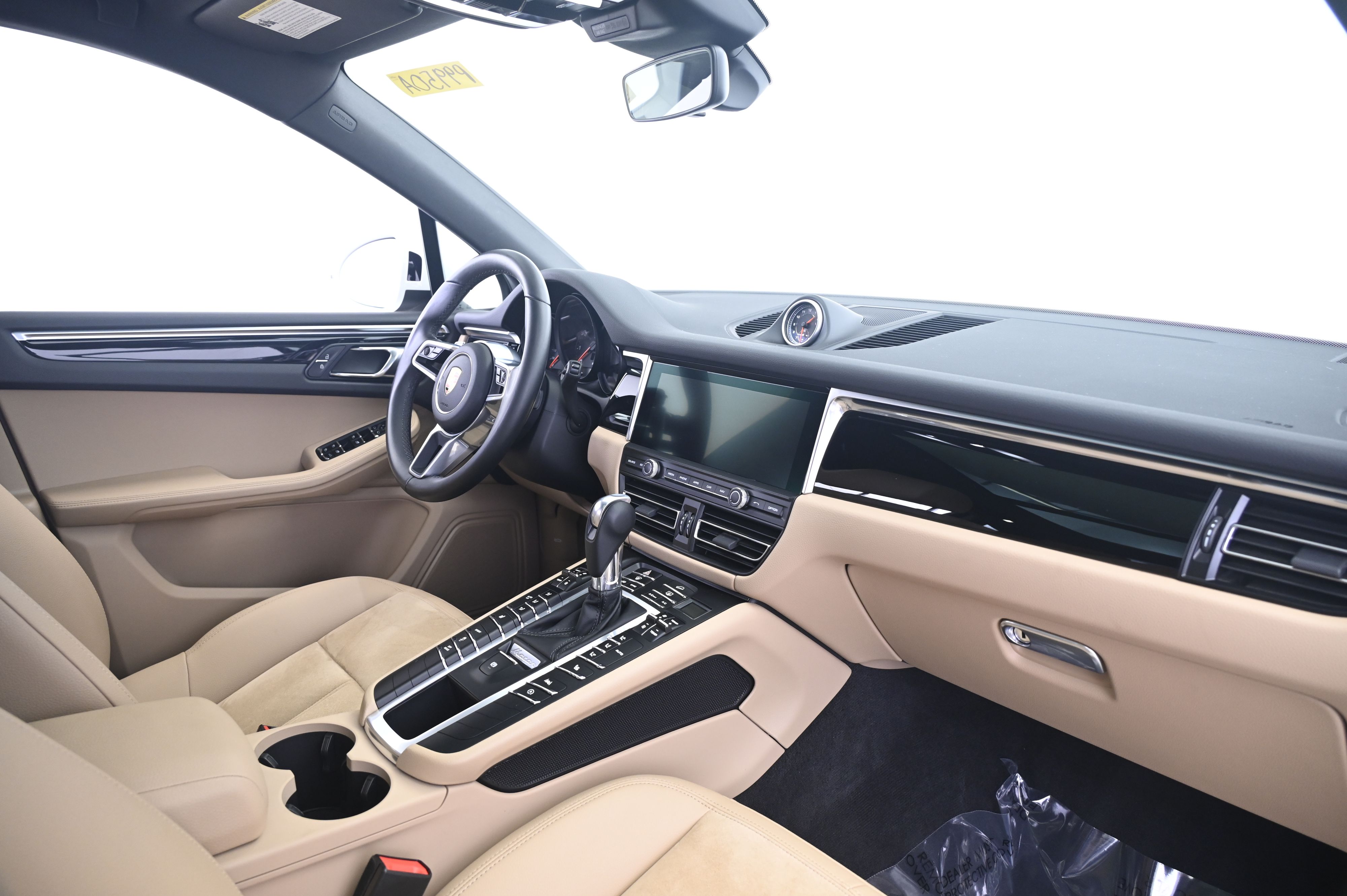 Thumbnail: 2019 Porsche Macan - 22