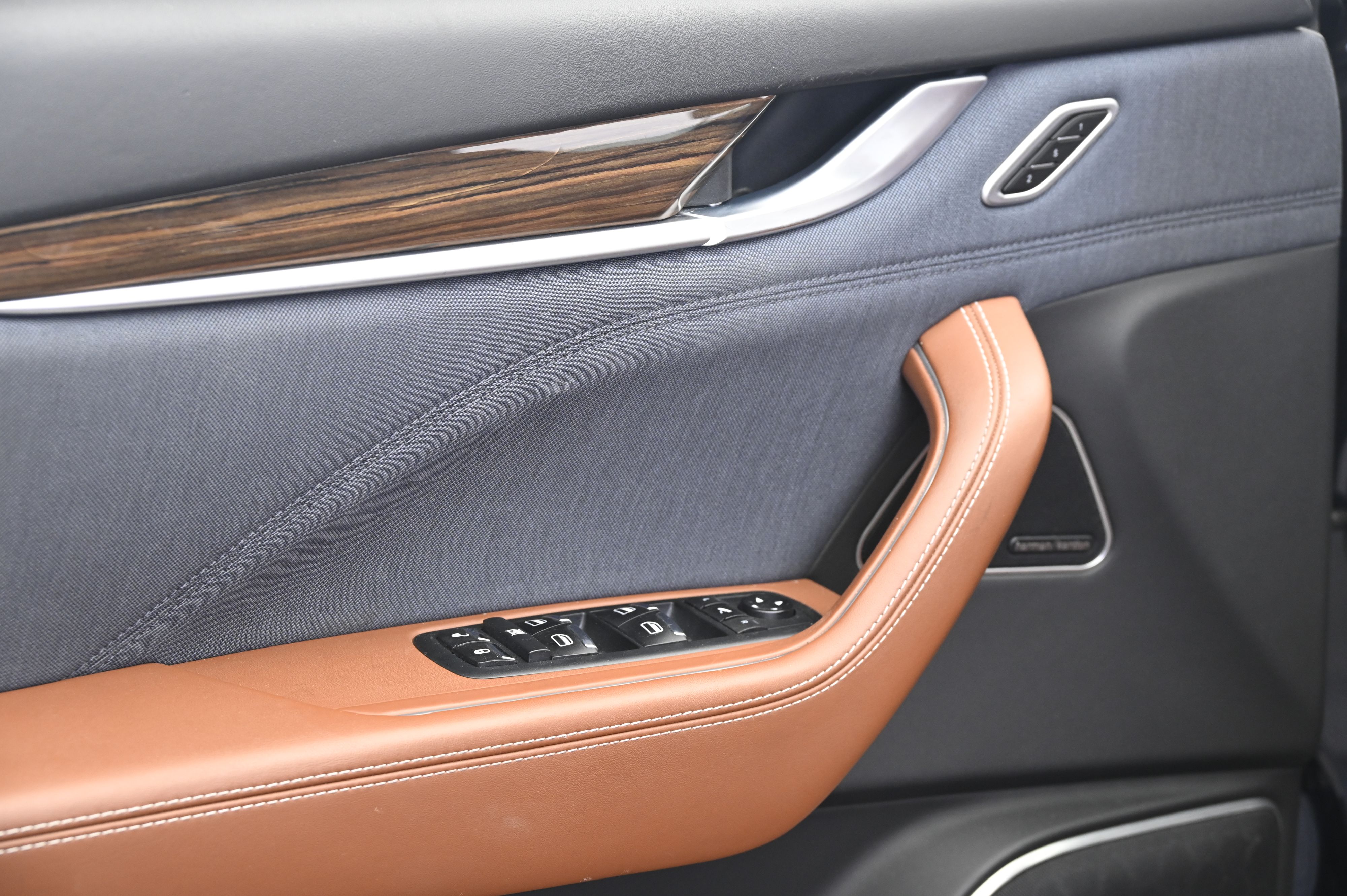 Thumbnail: 2020 Maserati Levante - 27