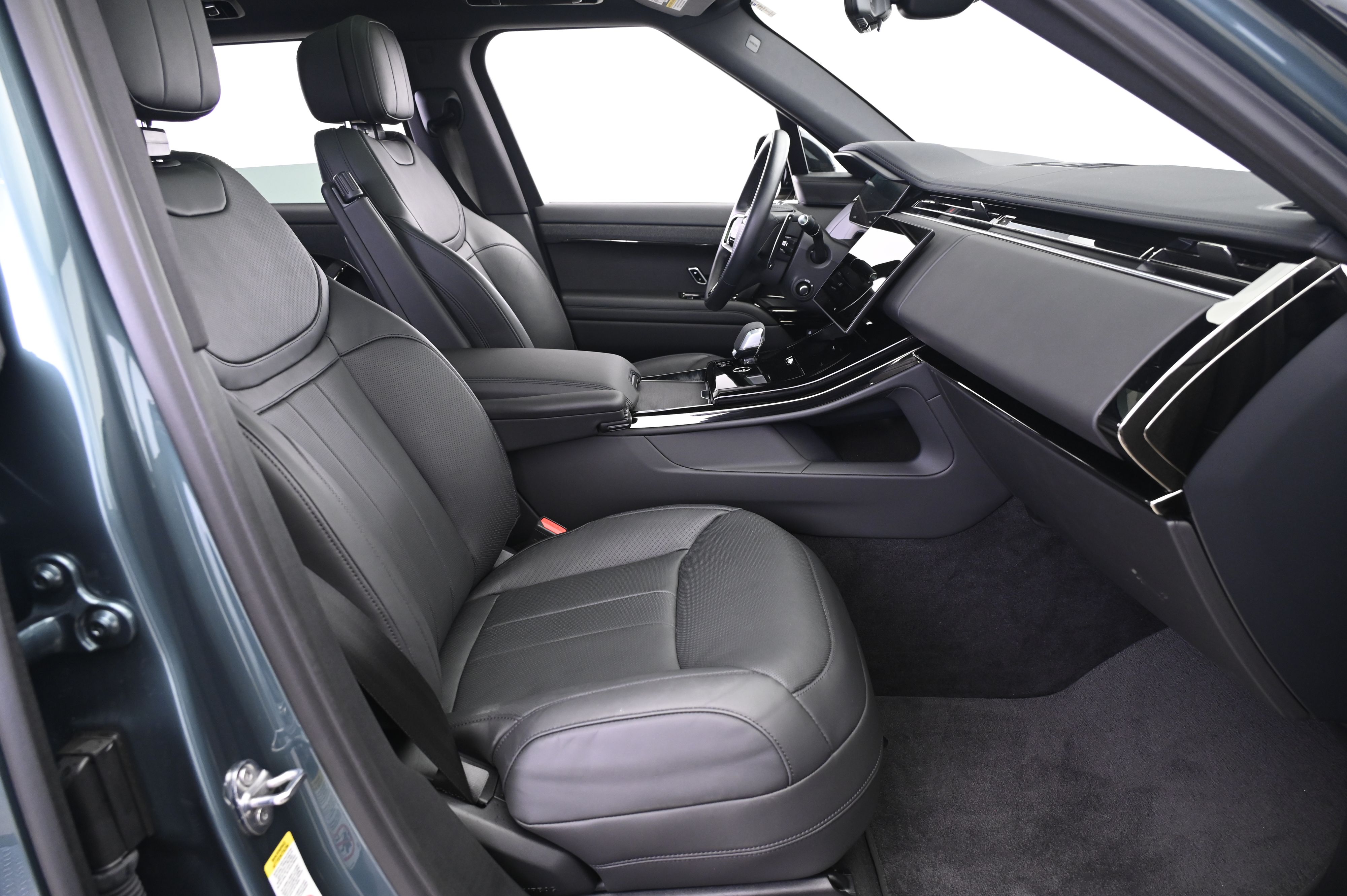 Thumbnail: 2024 Land Rover Range Rover Sport - 23