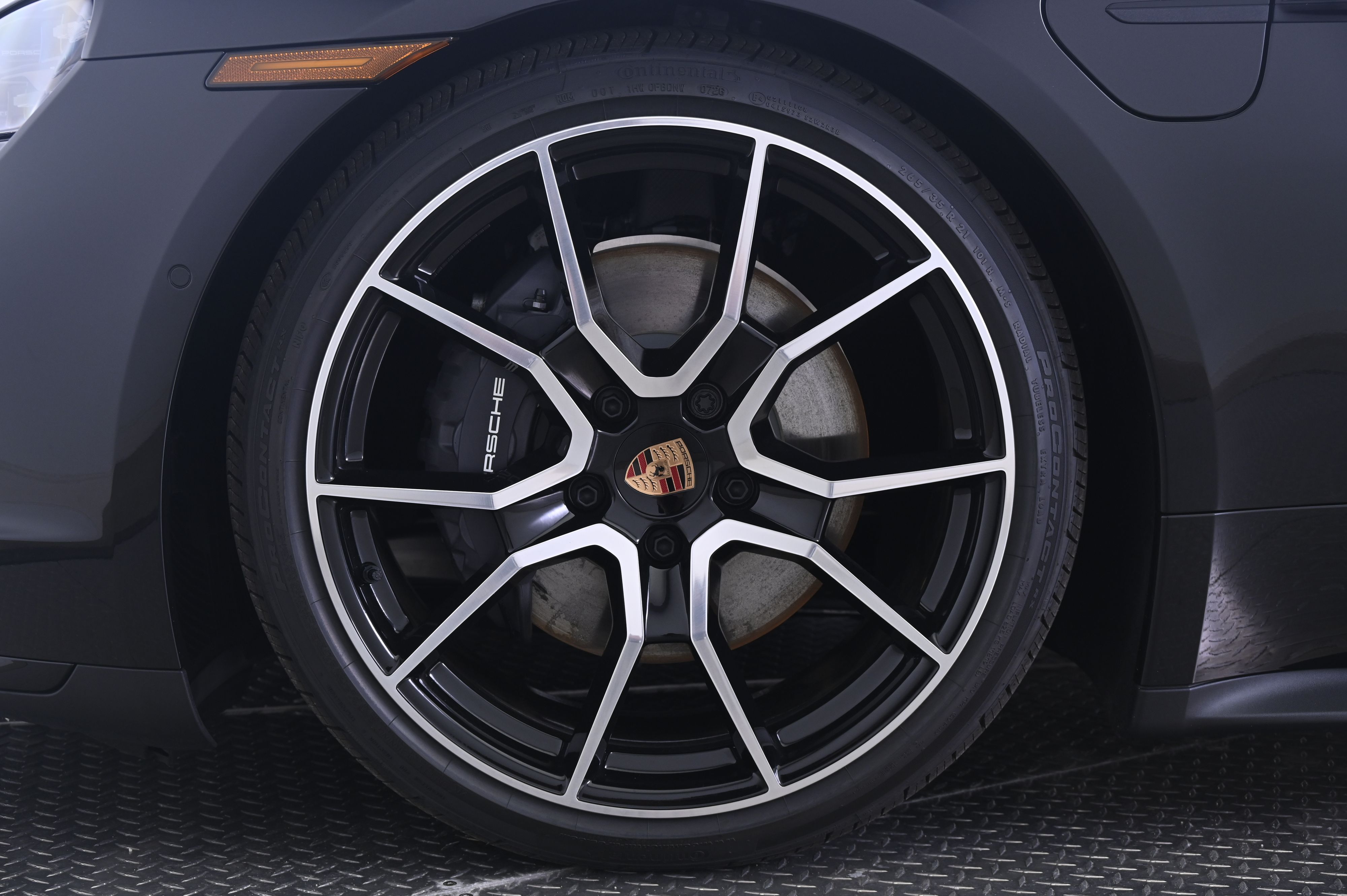 Thumbnail: 2026 Porsche Taycan - 11