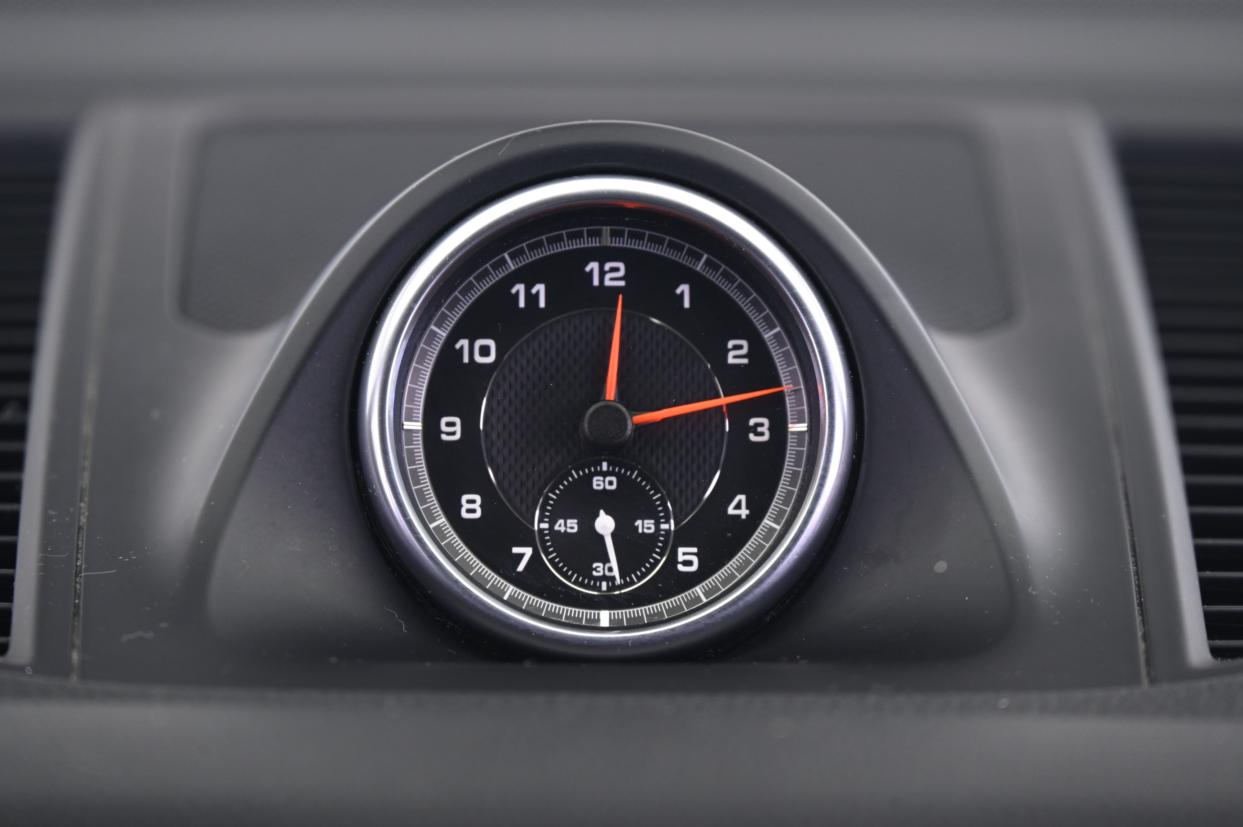 Thumbnail: 2019 Porsche Macan - 32