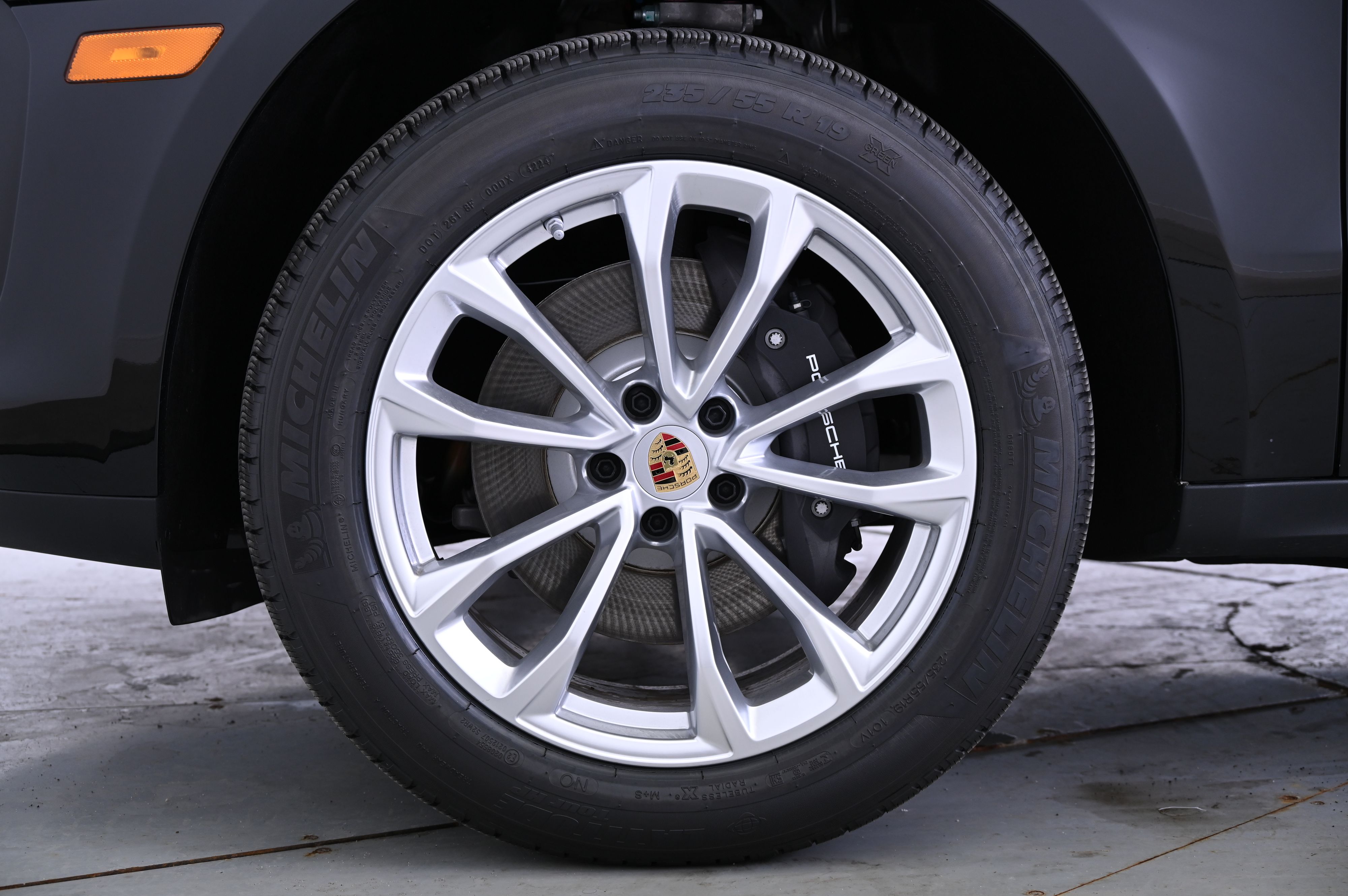 Thumbnail: 2025 Porsche Macan - 15