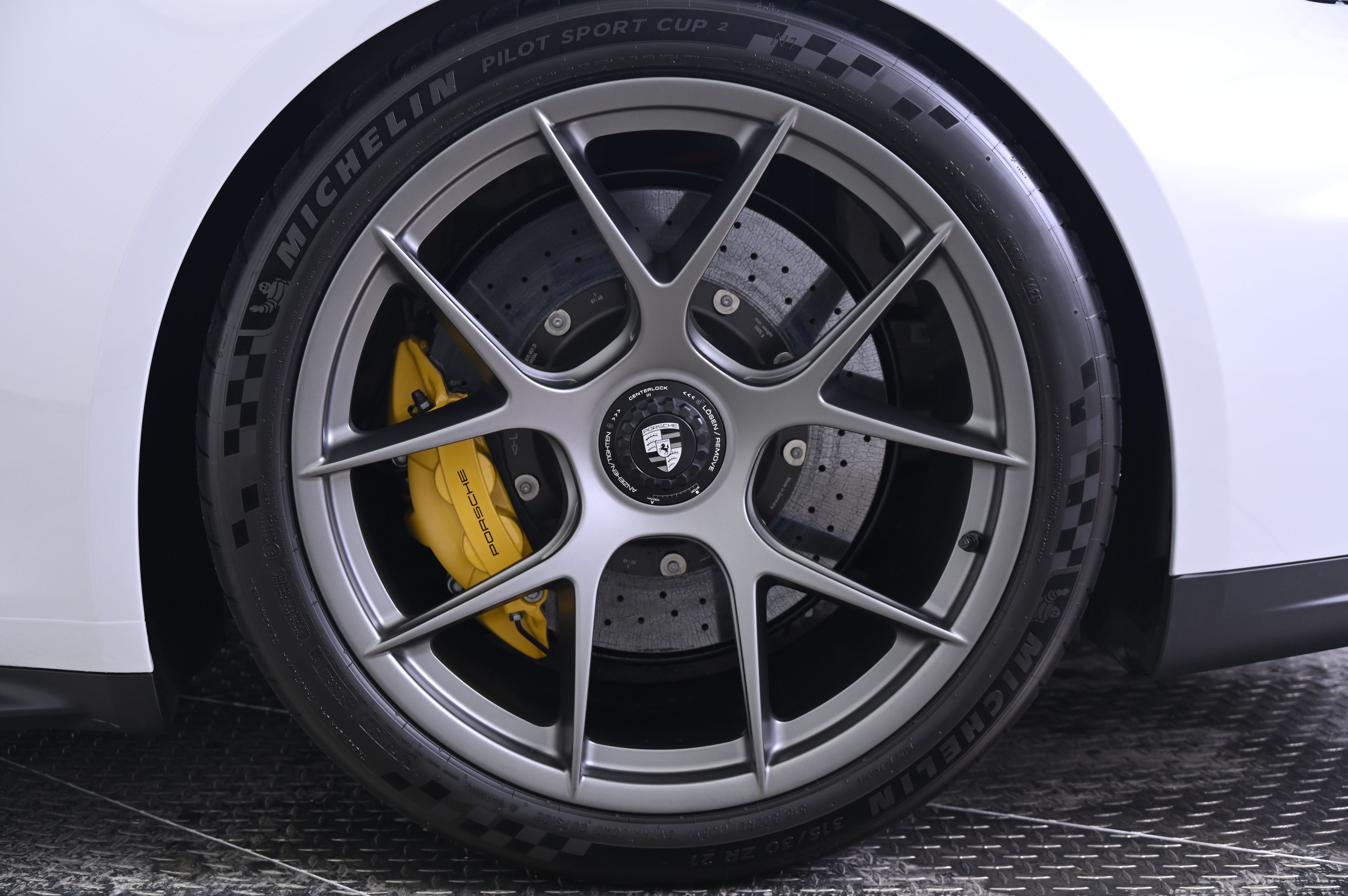 Thumbnail: 2025 Porsche 911 - 12