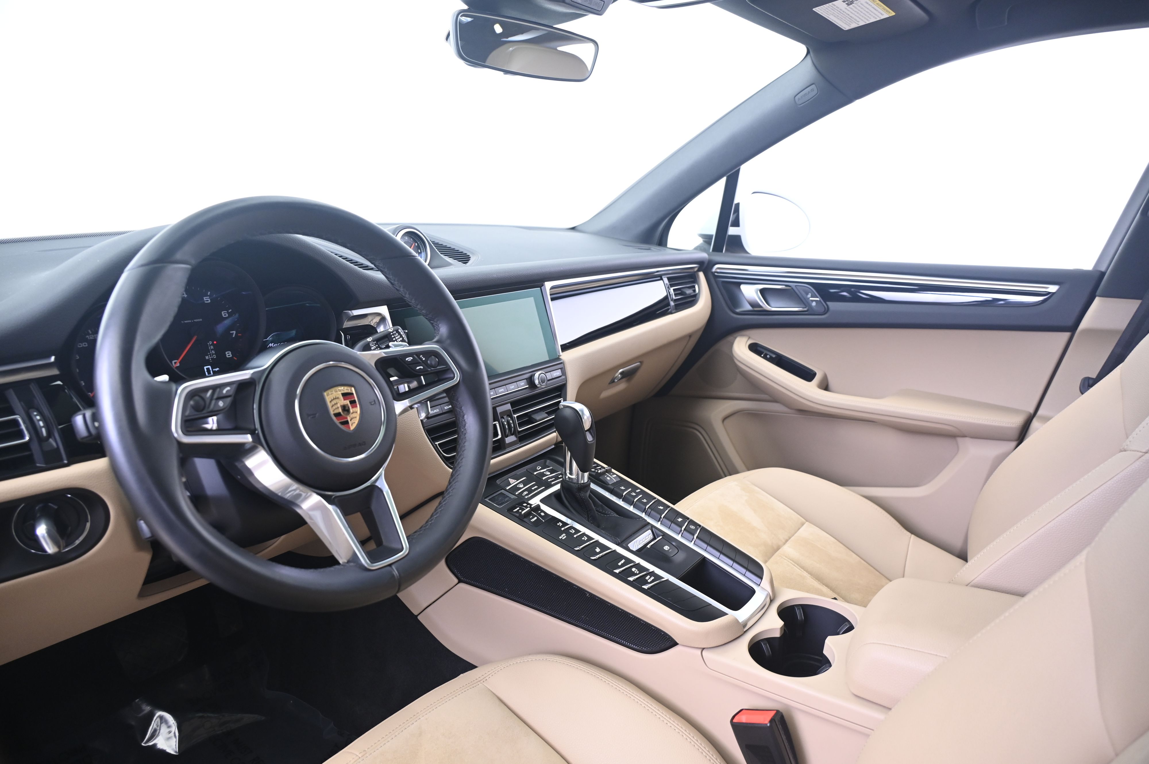 Thumbnail: 2019 Porsche Macan - 4