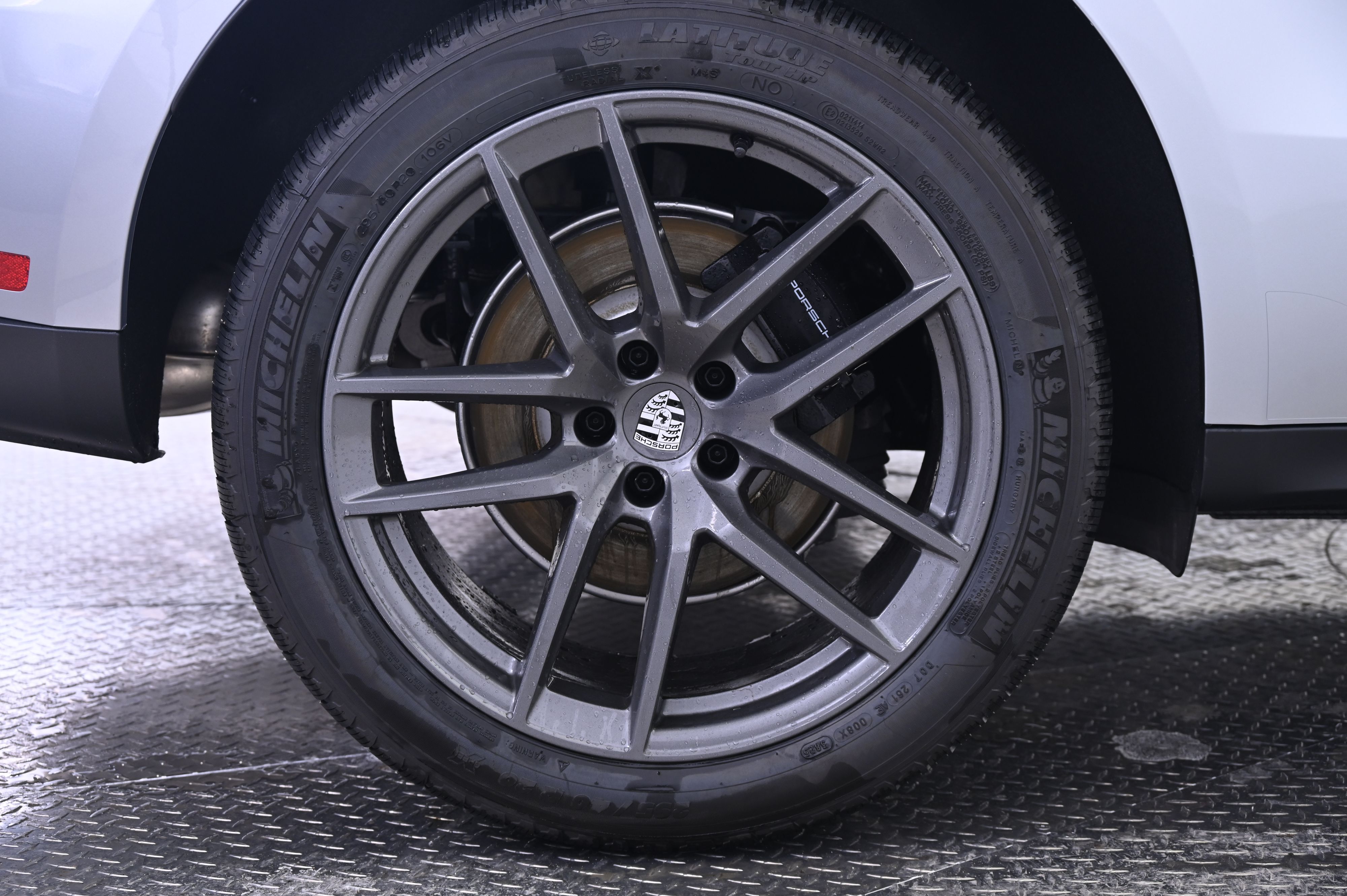 Thumbnail: 2026 Porsche Macan - 13