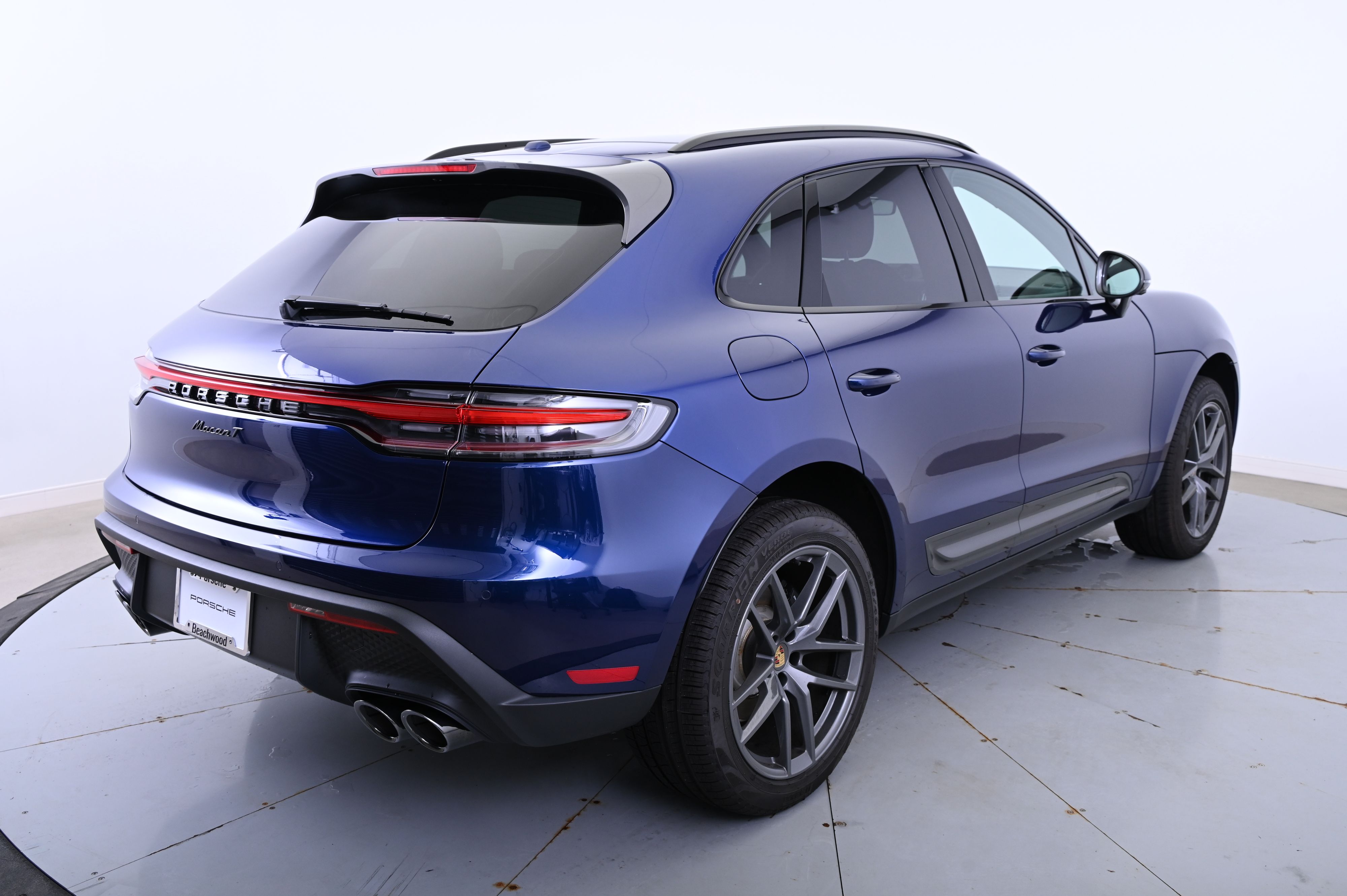 Thumbnail: 2025 Porsche Macan - 7