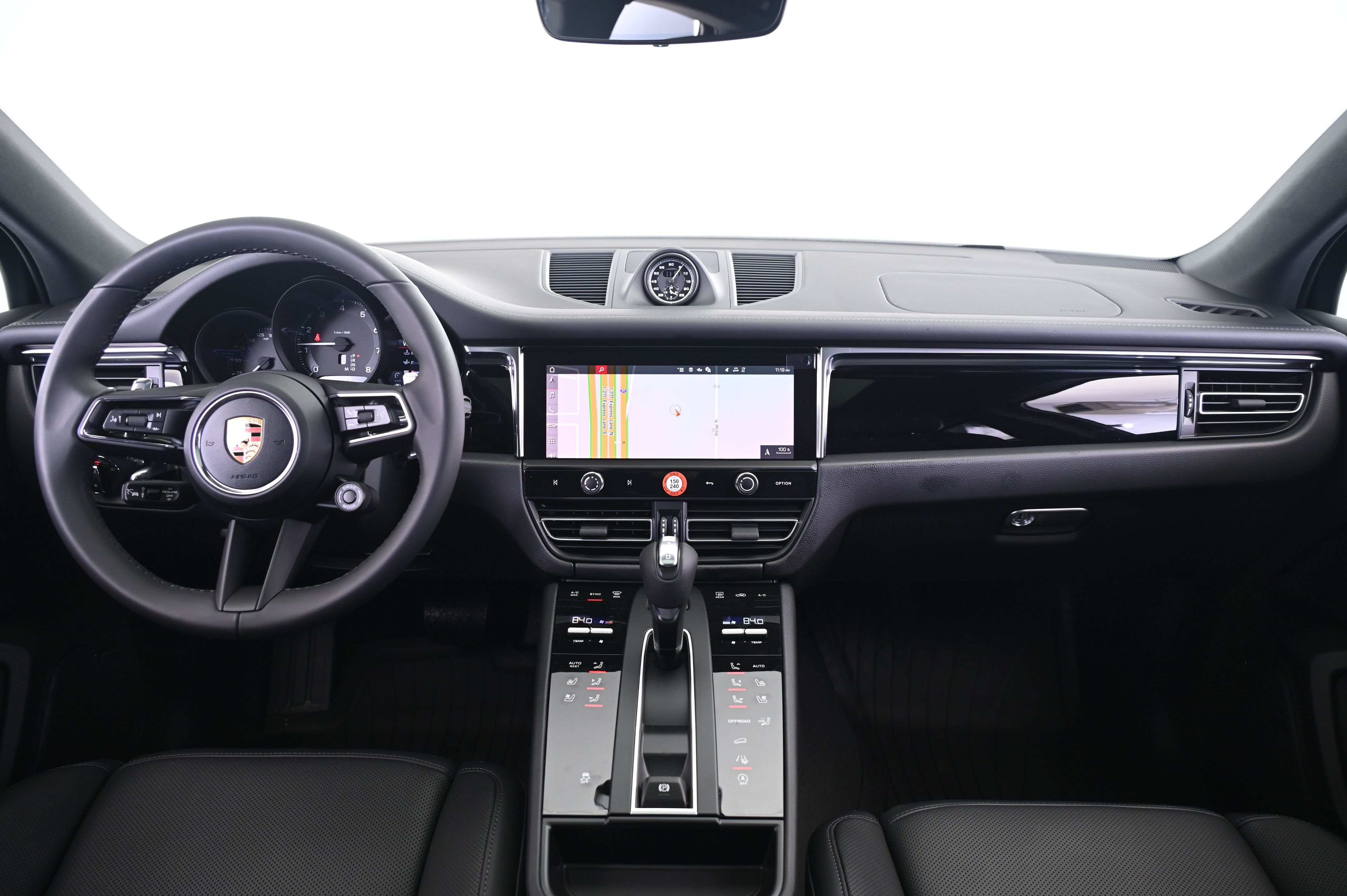 Thumbnail: 2026 Porsche Macan - 31