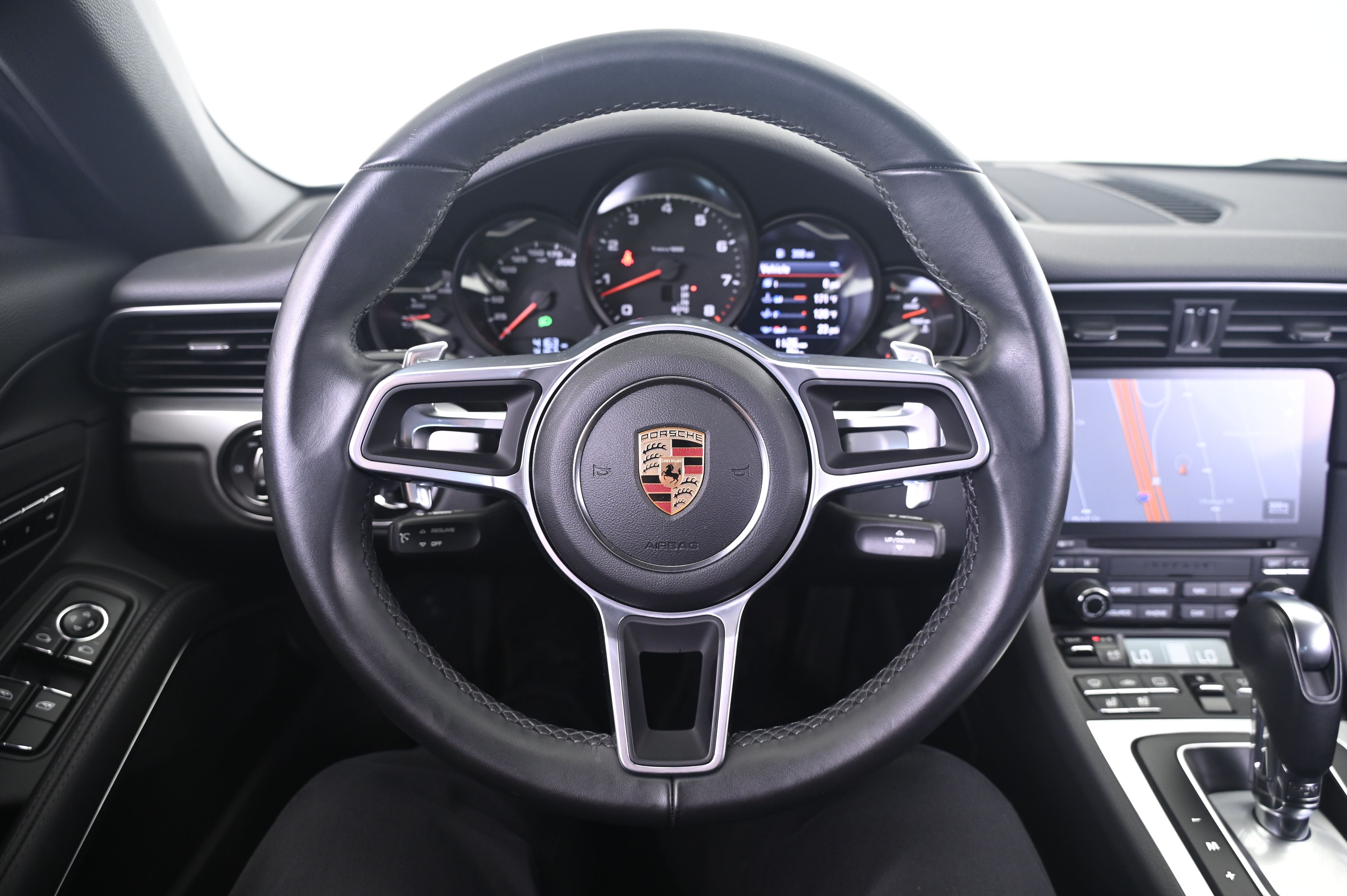Thumbnail: 2019 Porsche 911 - 30