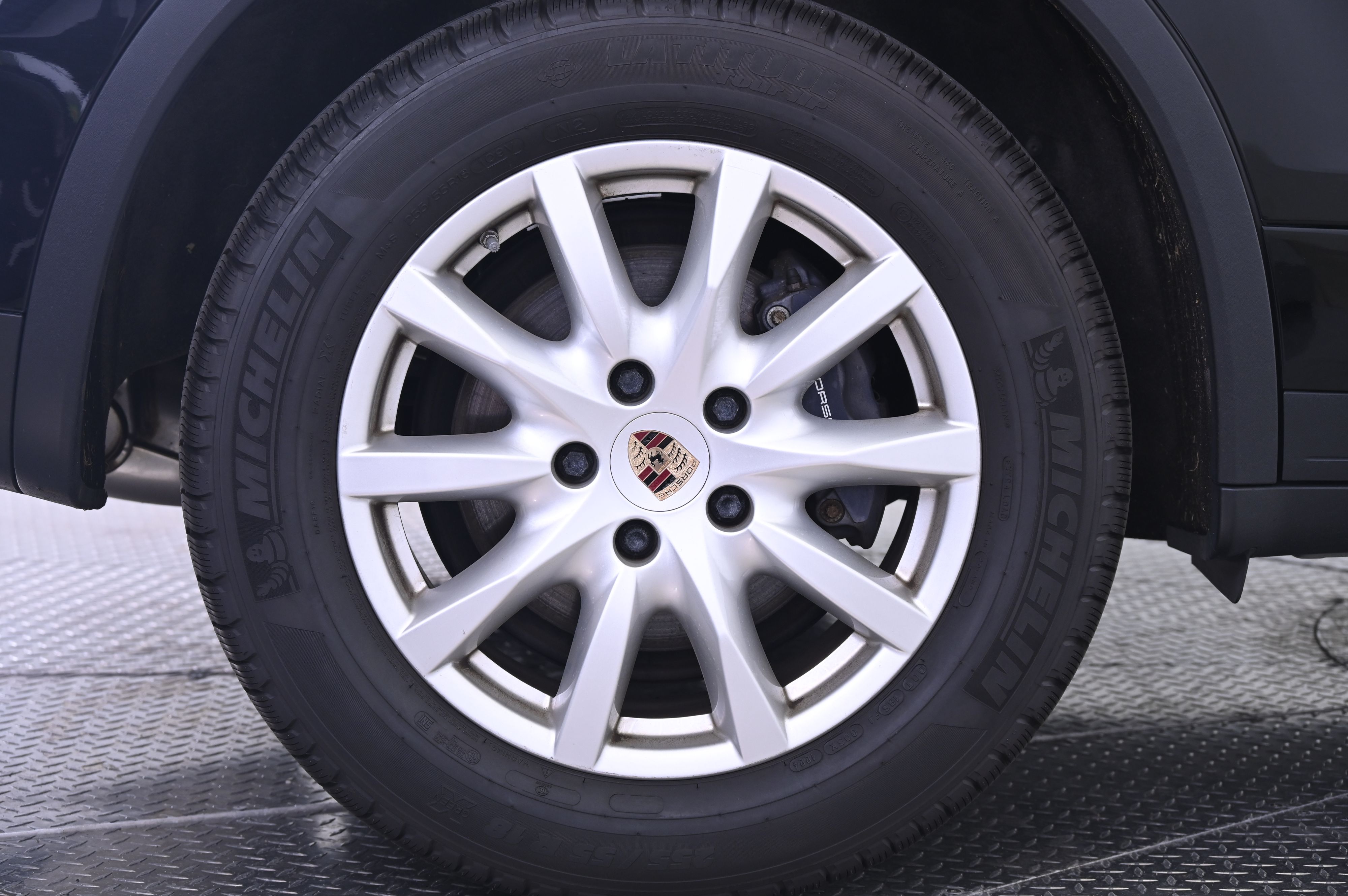 Thumbnail: 2014 Porsche Cayenne - 13