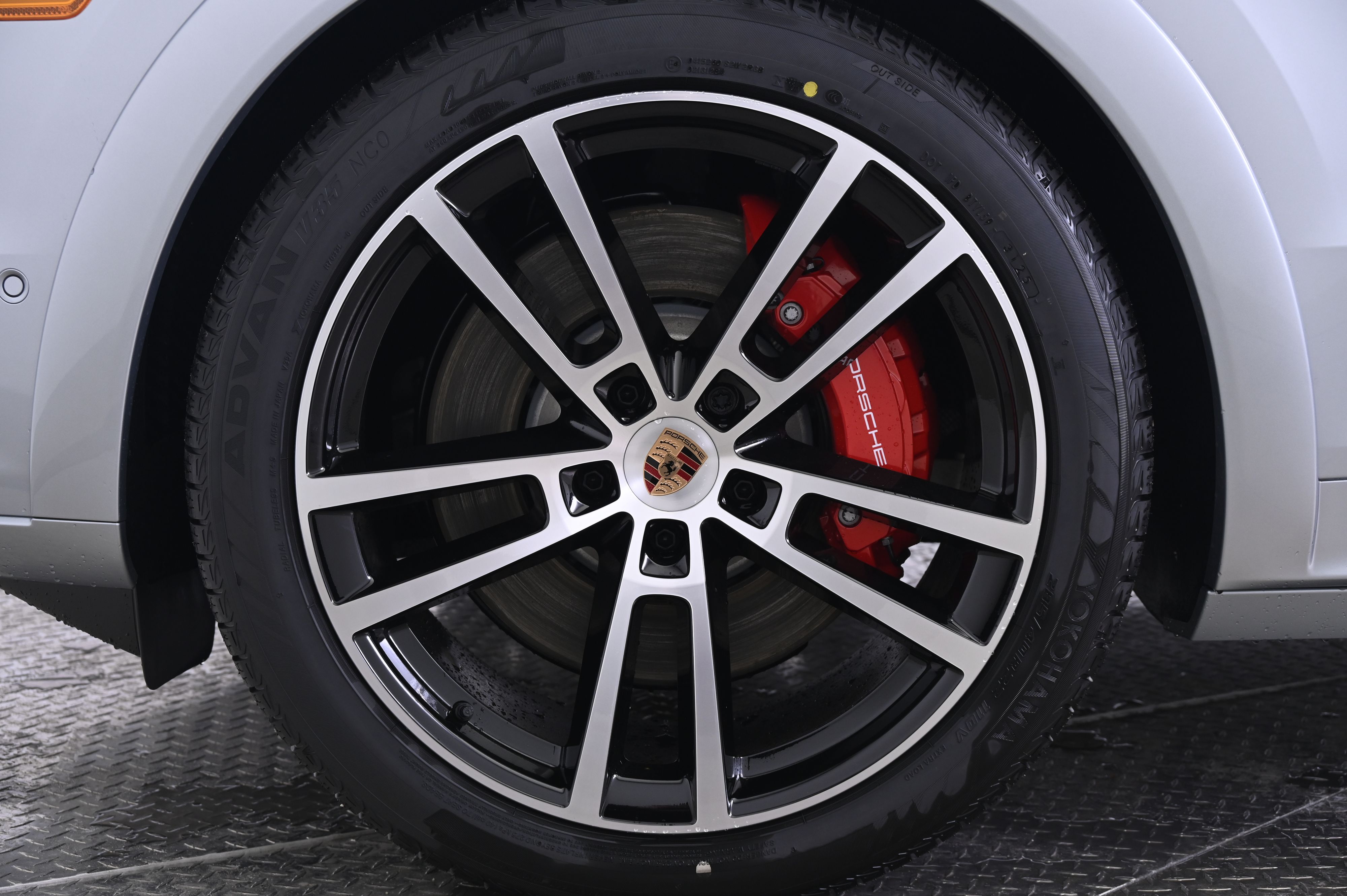 Thumbnail: 2026 Porsche Cayenne - 11