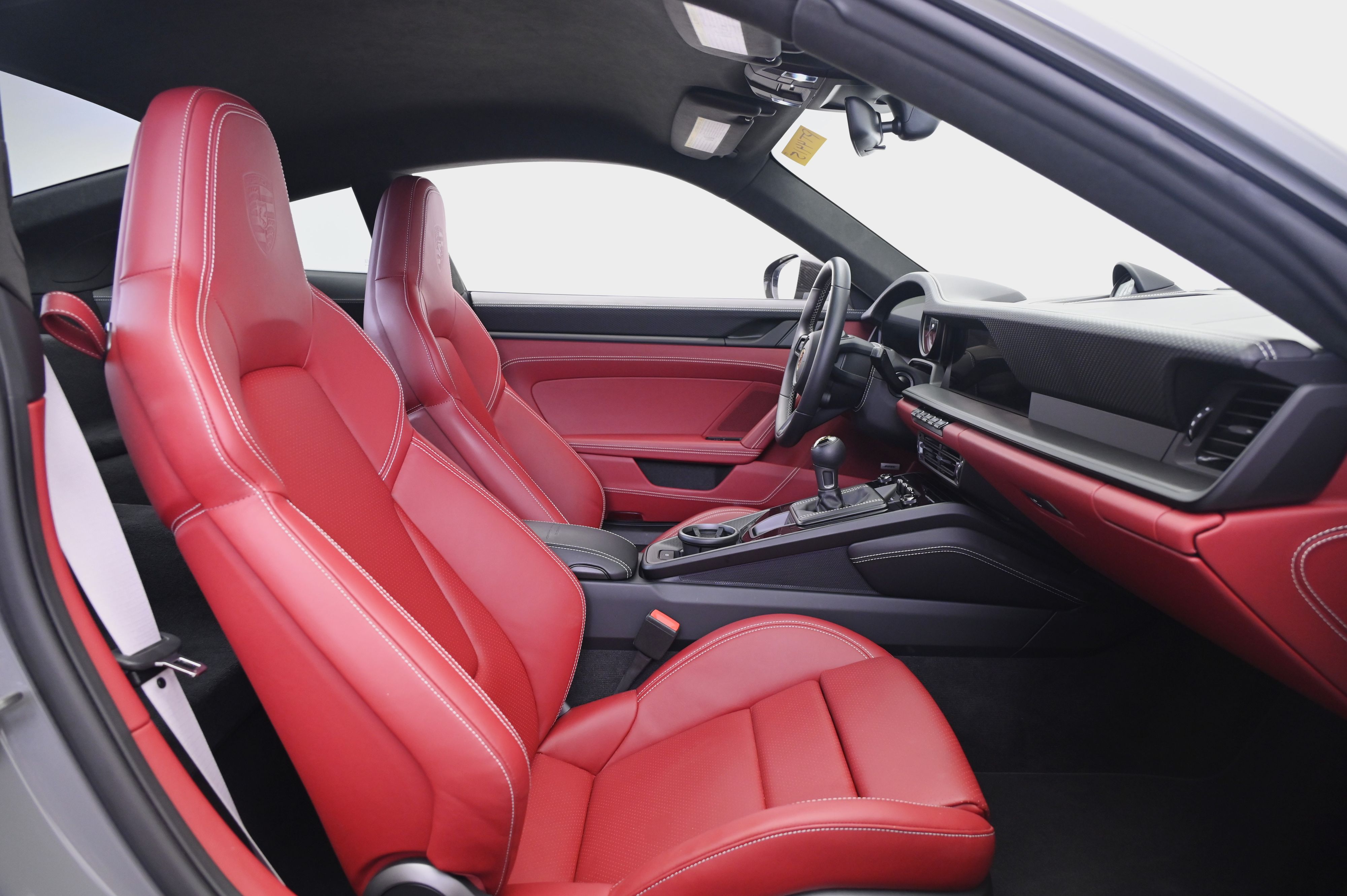 Thumbnail: 2022 Porsche 911 - 26