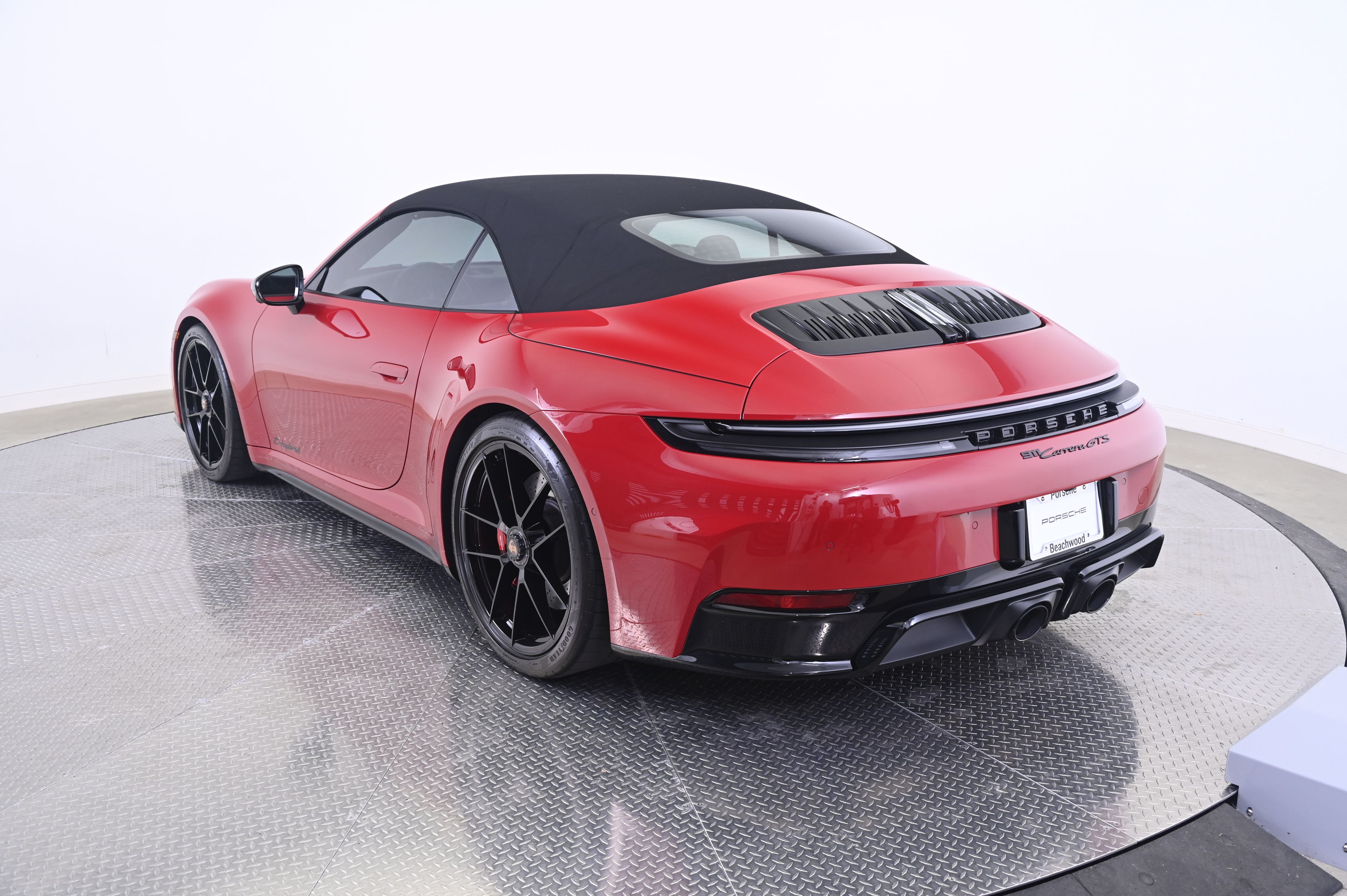 Thumbnail: 2025 Porsche 911 - 13
