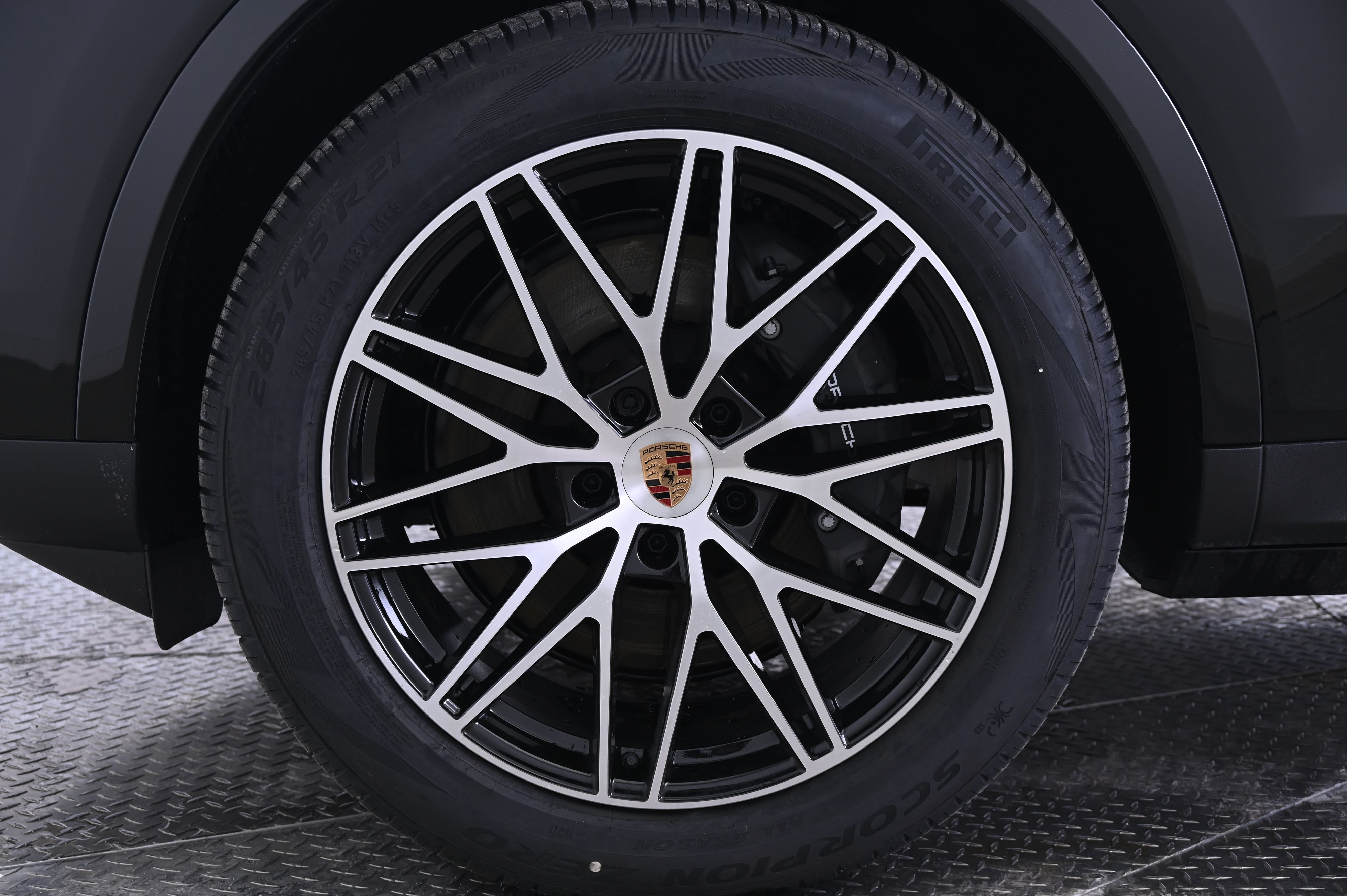 Thumbnail: 2026 Porsche Cayenne - 11