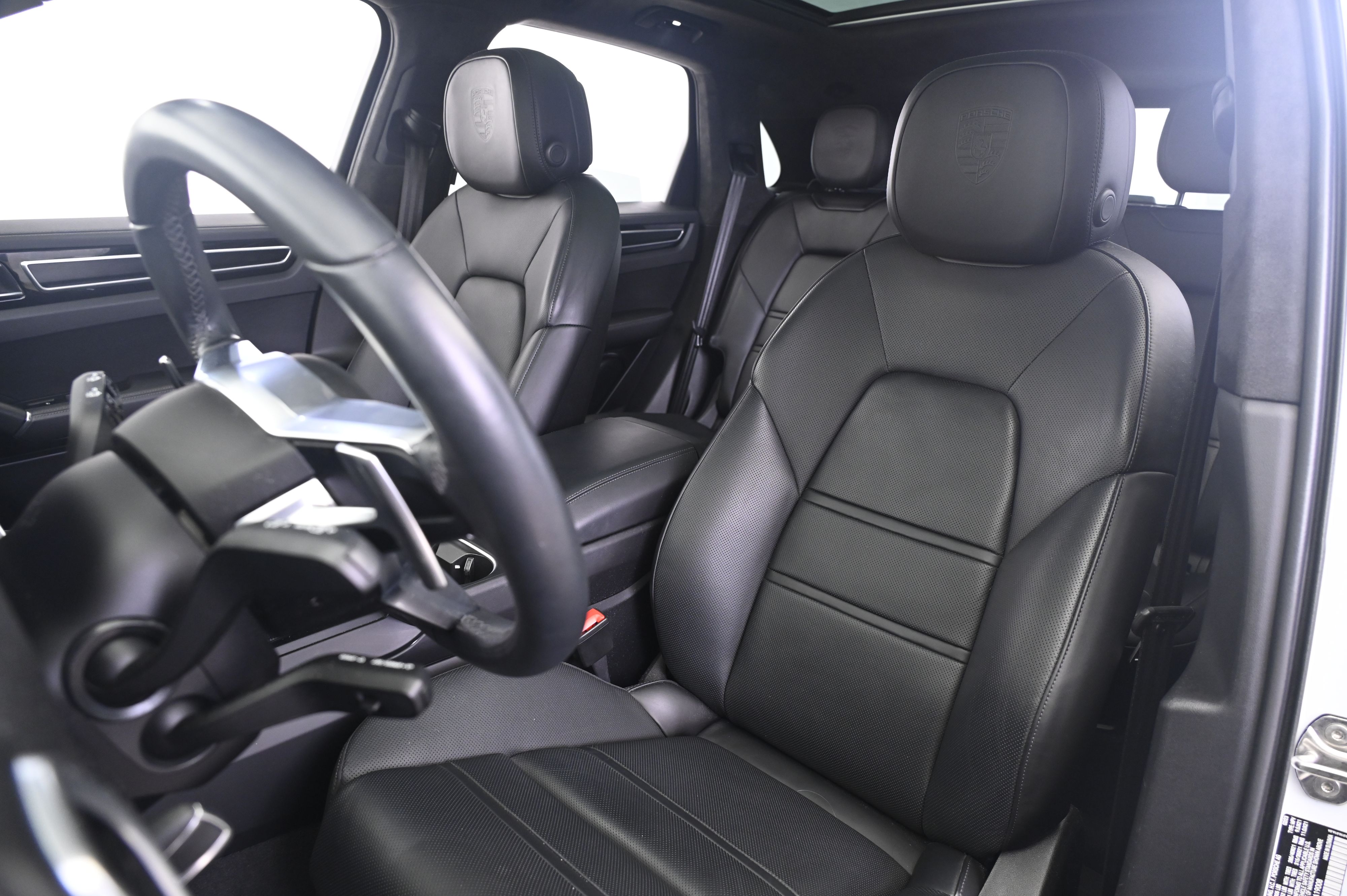 Thumbnail: 2023 Porsche Cayenne - 5