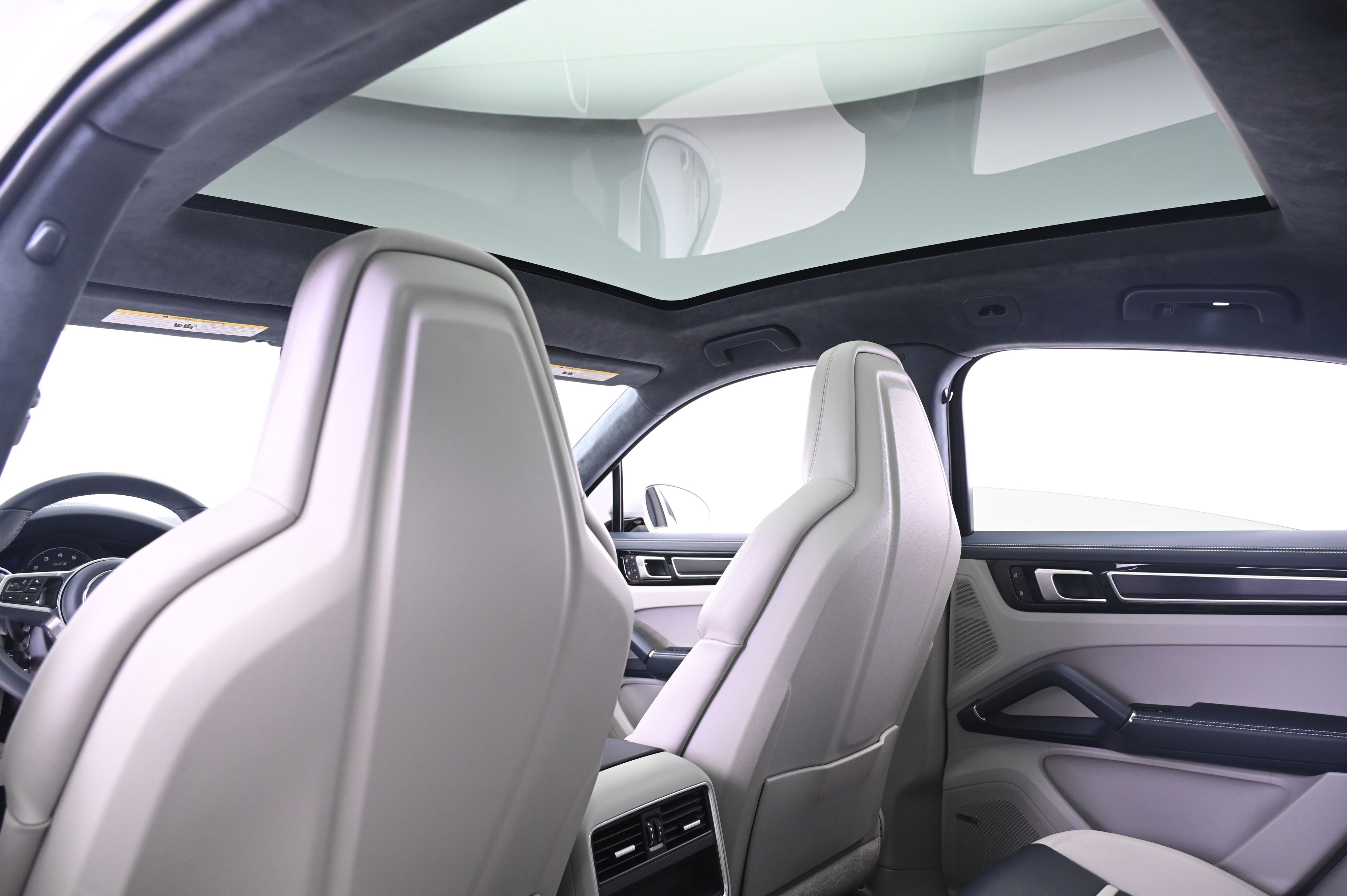 Thumbnail: 2022 Porsche  - 25