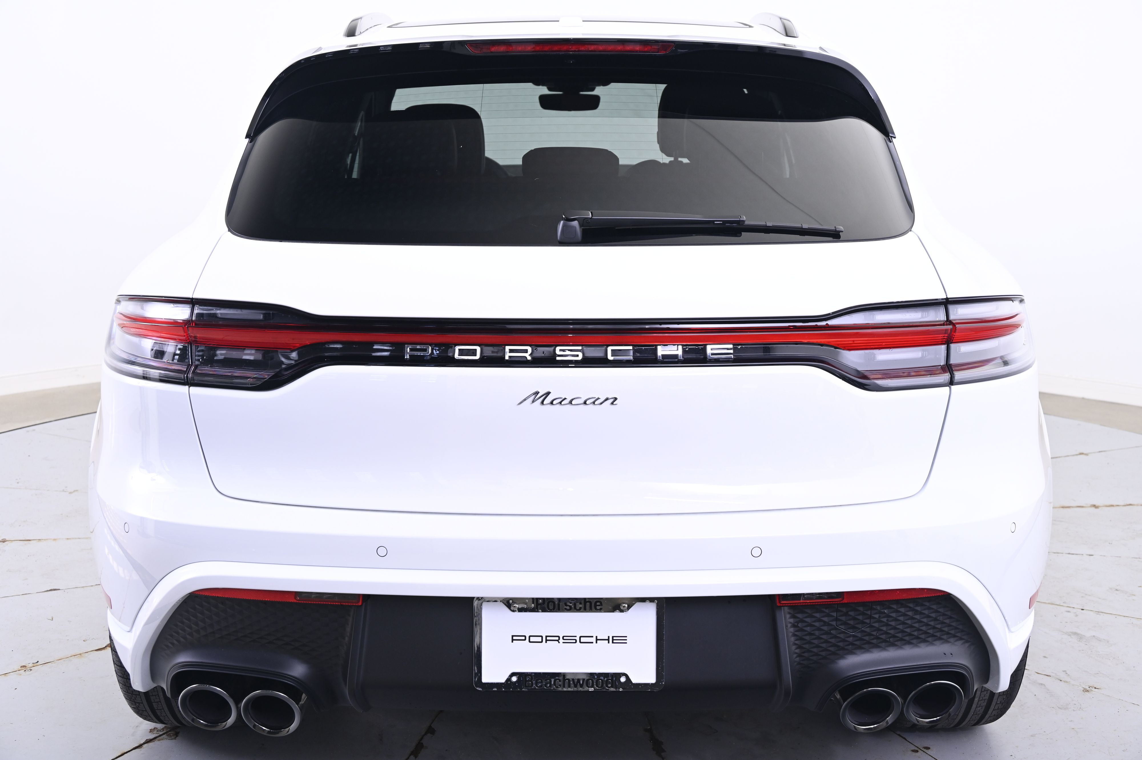 Thumbnail: 2026 Porsche Macan - 6