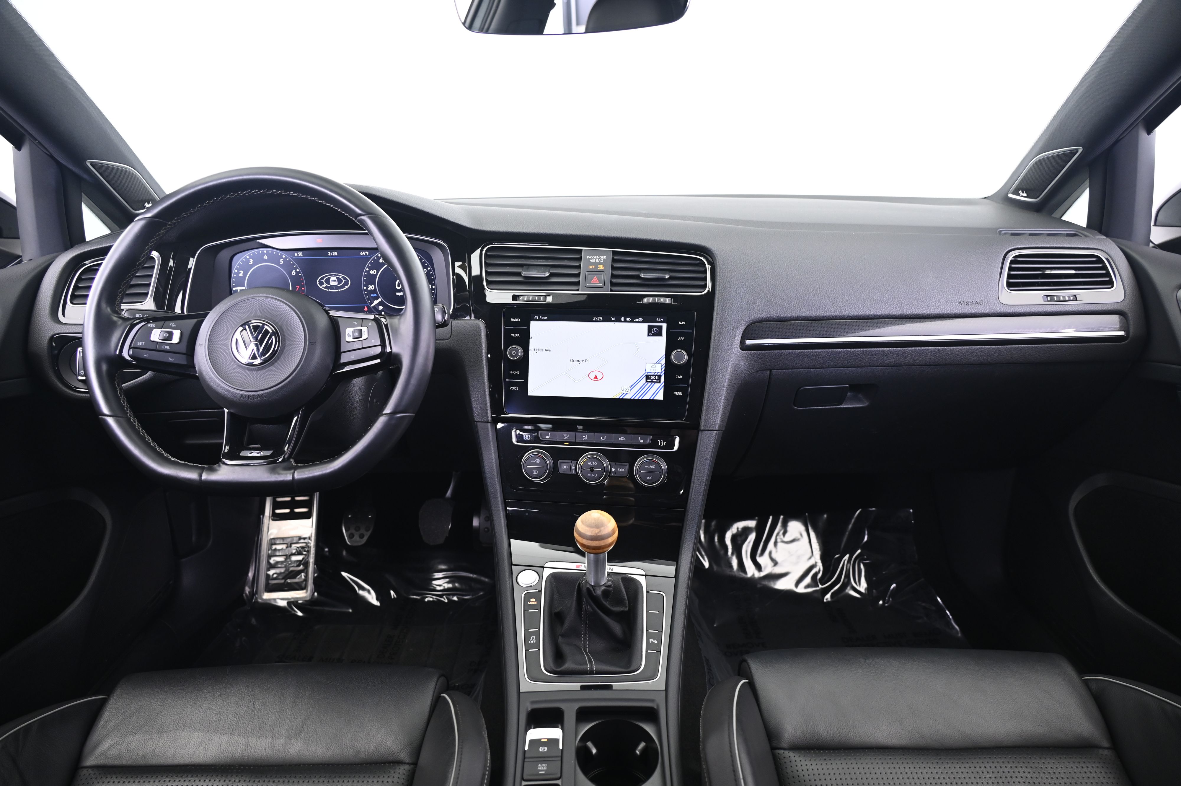 Thumbnail: 2018 Volkswagen Golf - 31