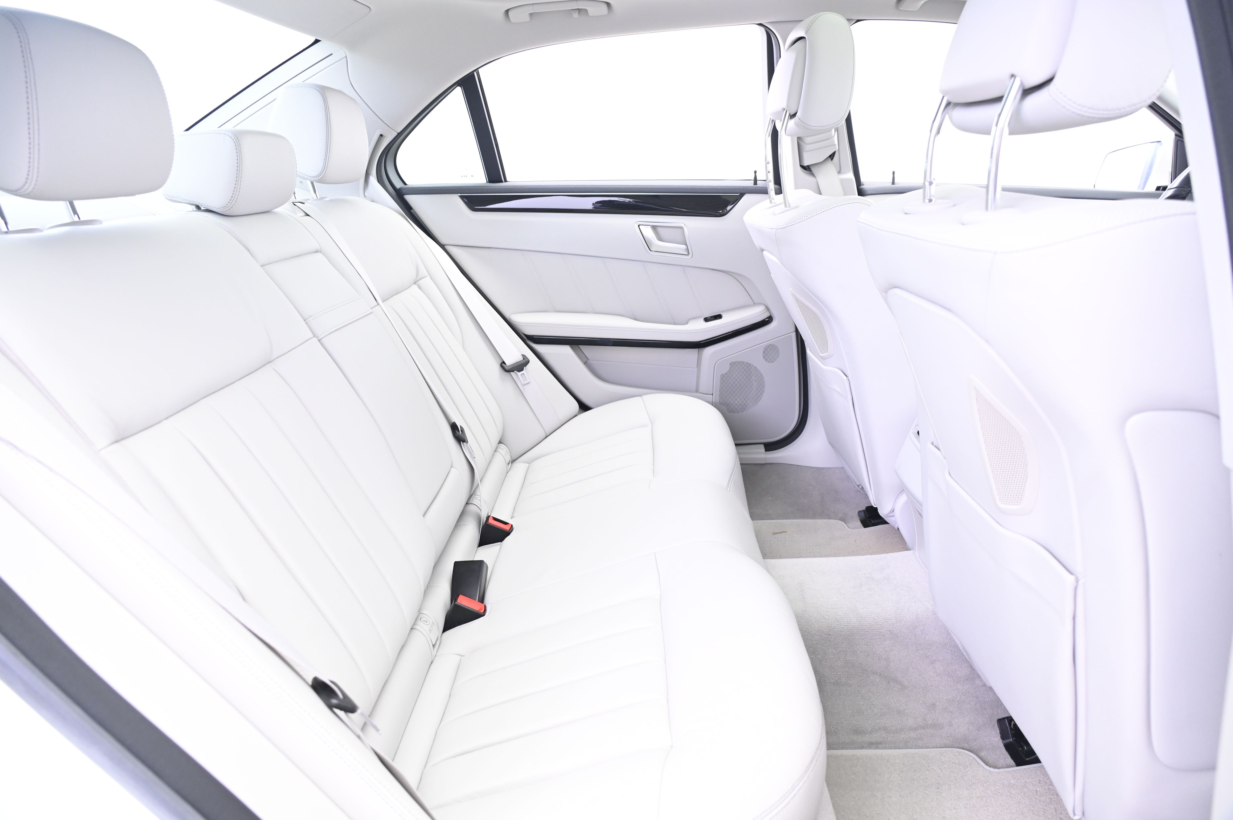 Thumbnail: 2015 Mercedes-Benz E-Class - 18