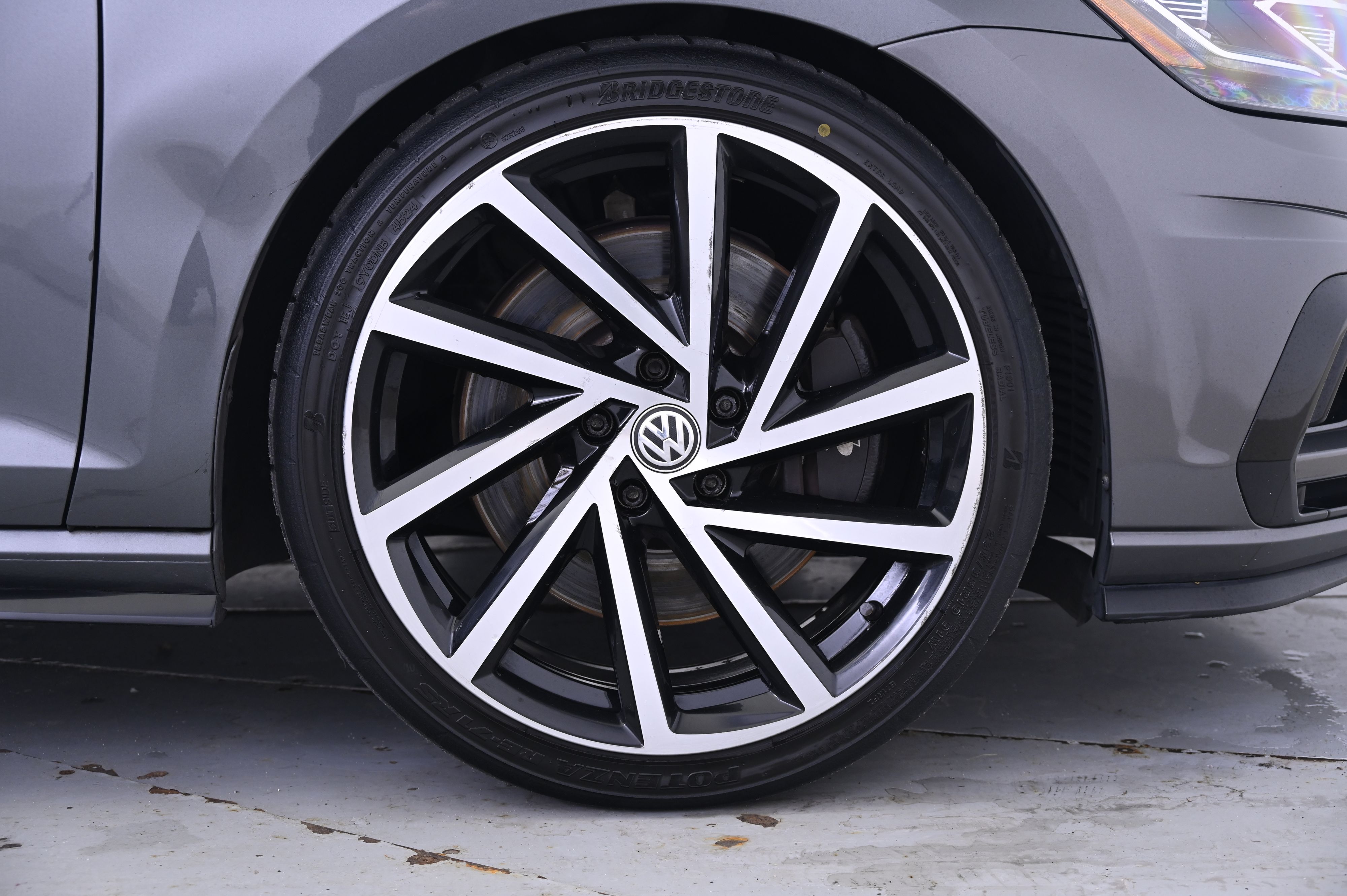 Thumbnail: 2018 Volkswagen Golf - 14