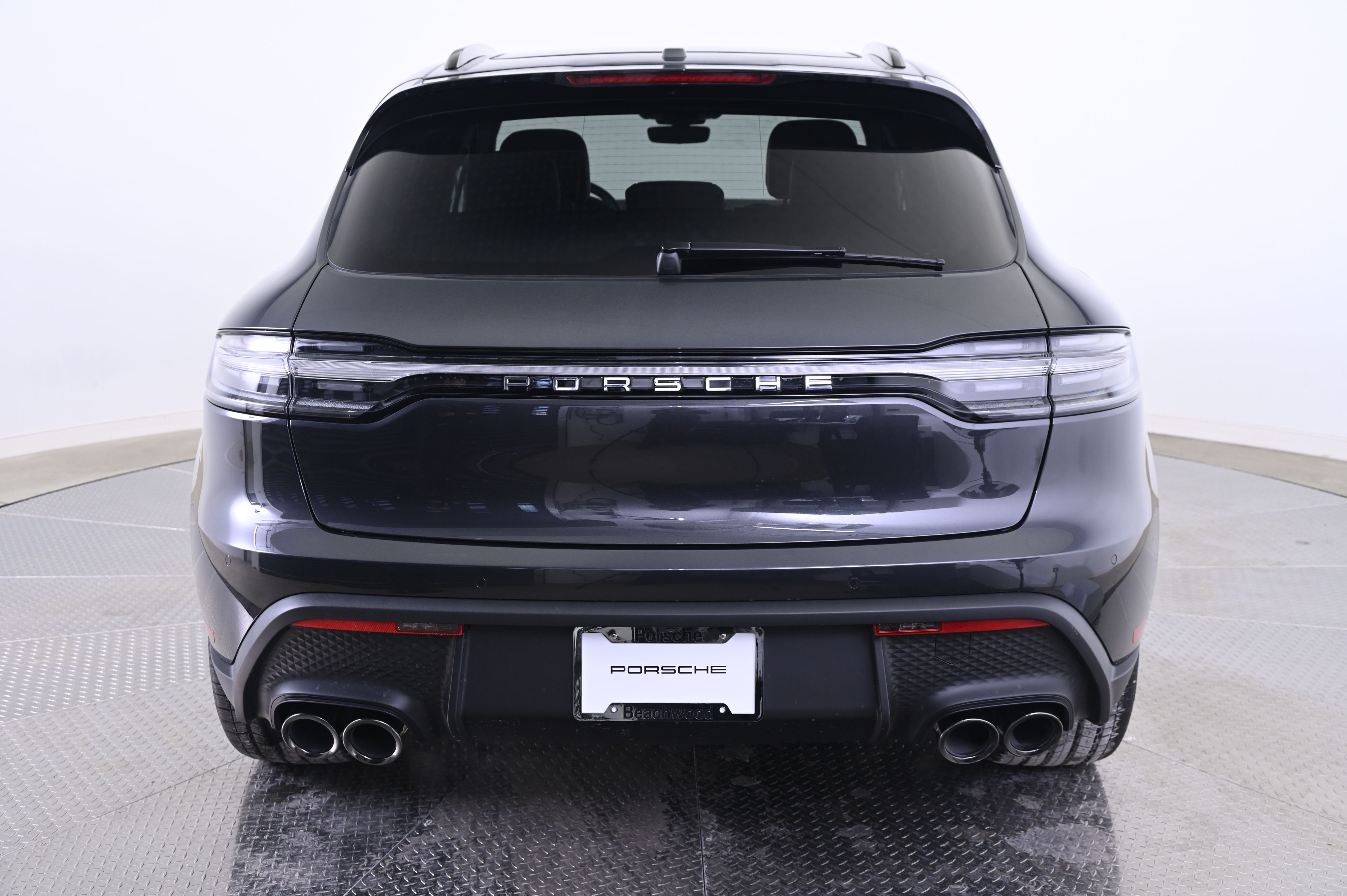 Thumbnail: 2026 Porsche Macan - 6
