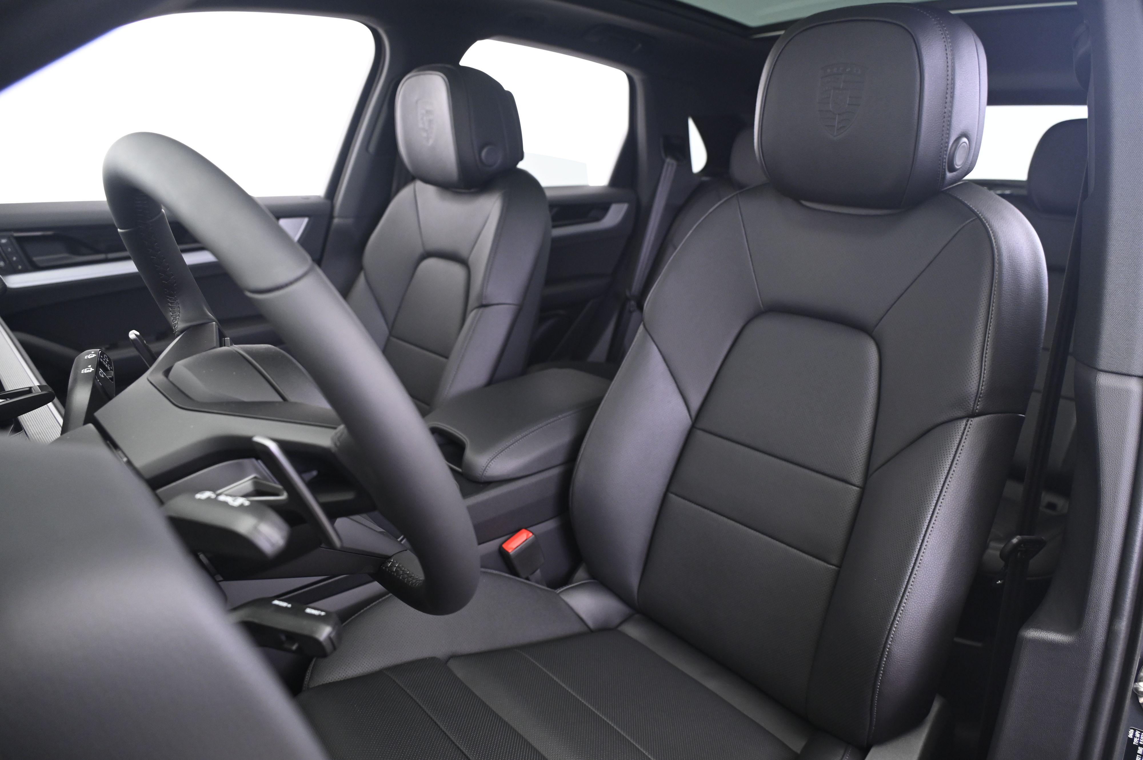 Thumbnail: 2026 Porsche Cayenne - 5