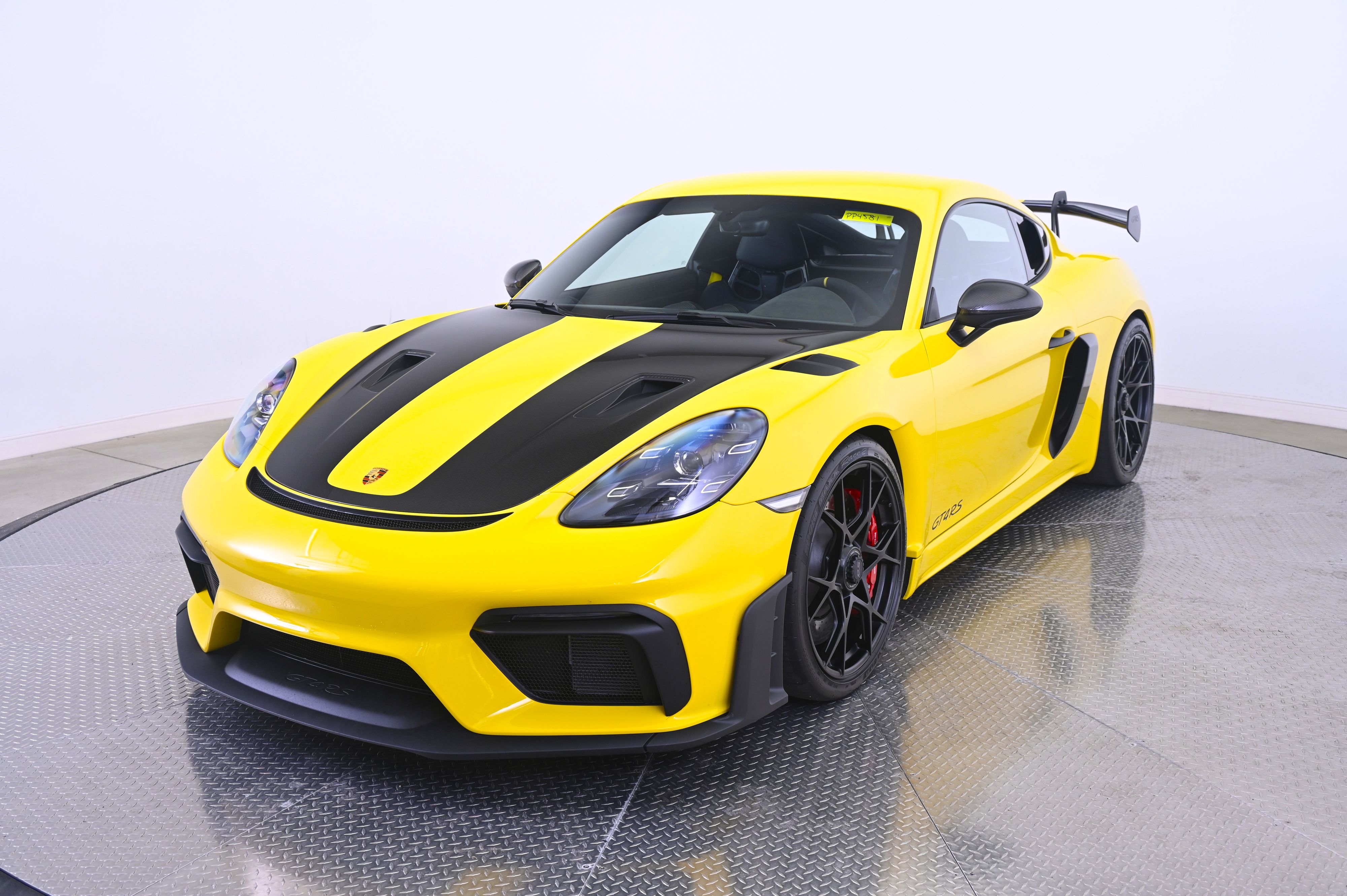 2025 Porsche 718 Cayman GT4 RS -
                  Beachwood, OH