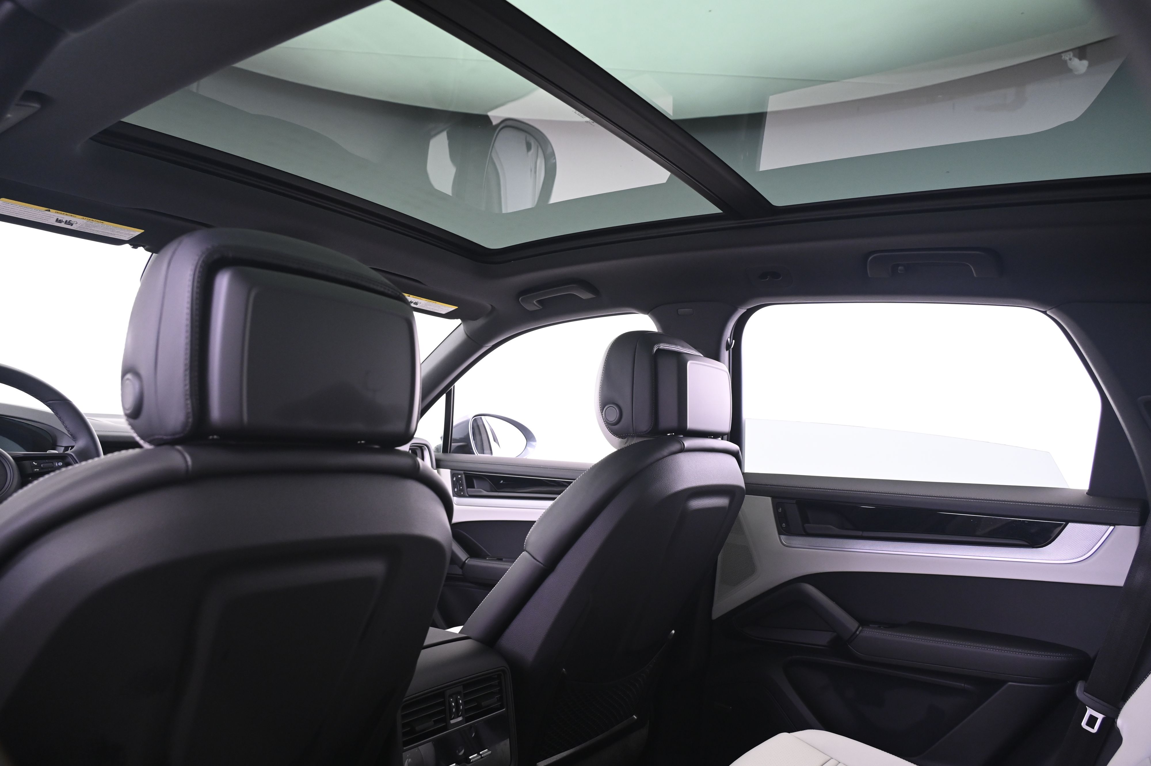 Thumbnail: 2026 Porsche Cayenne - 25